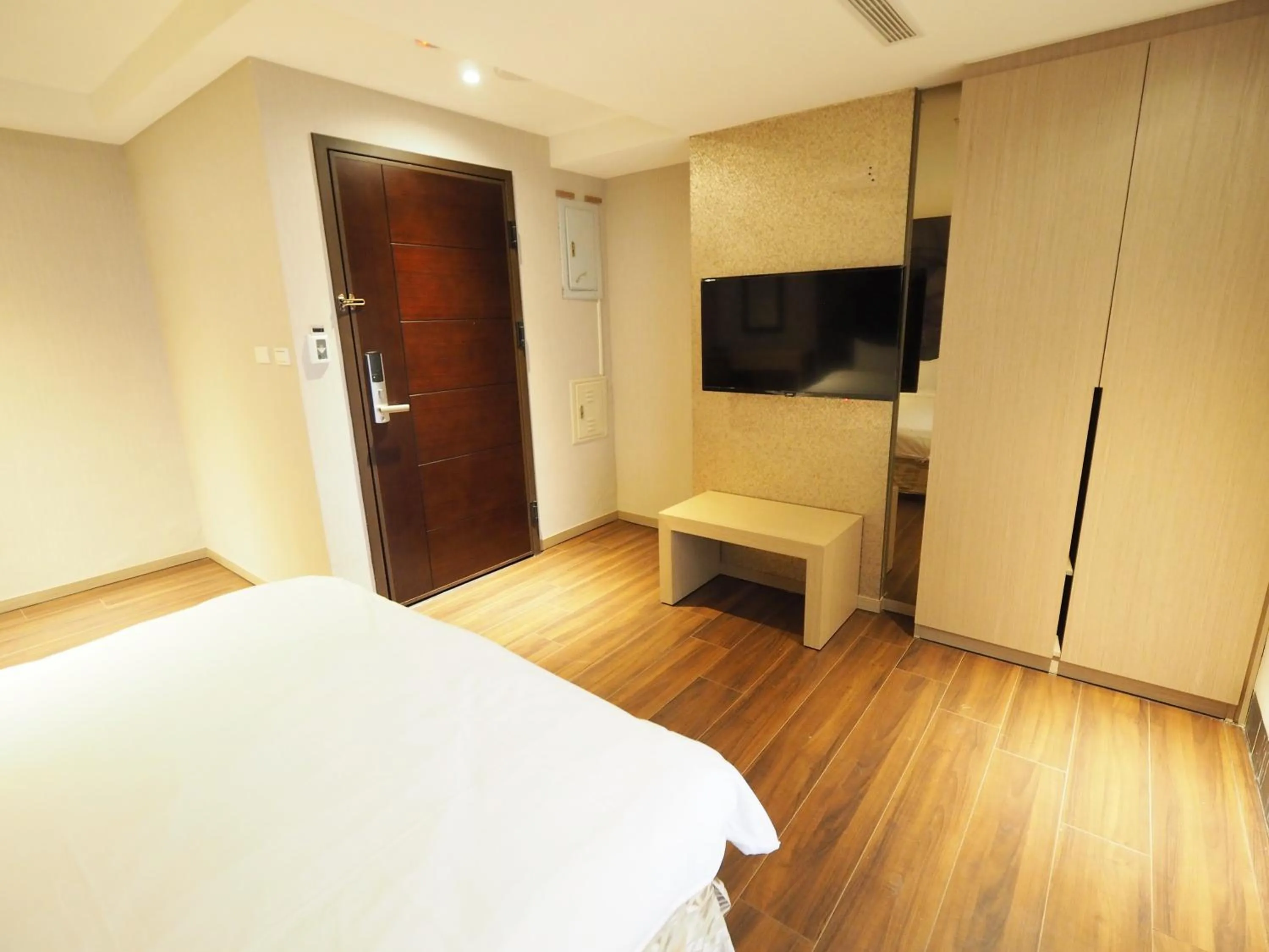 TV and multimedia, Bed in Kailan Hotel
