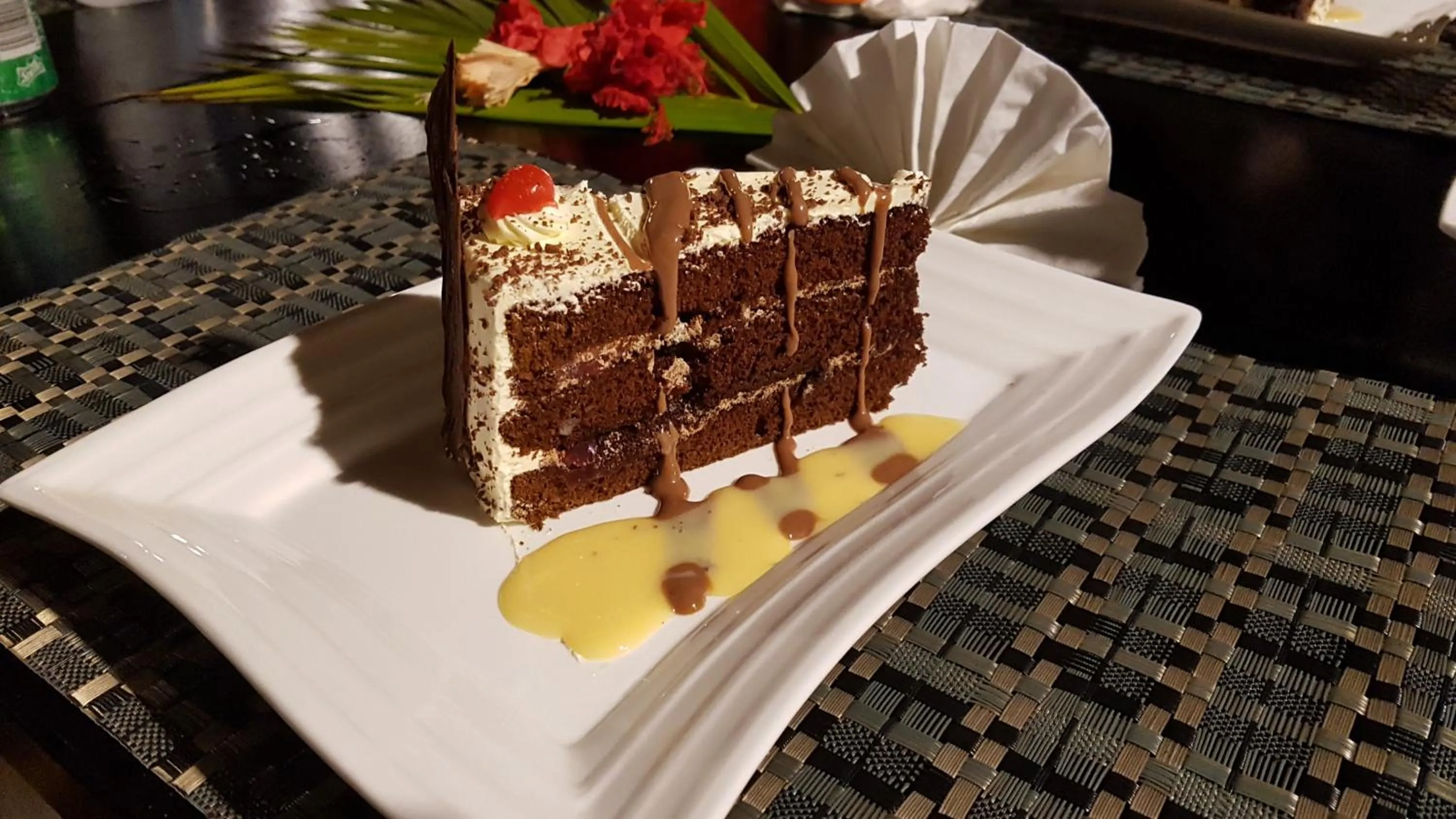 Food and drinks in Yadua Bay Resort & Villas