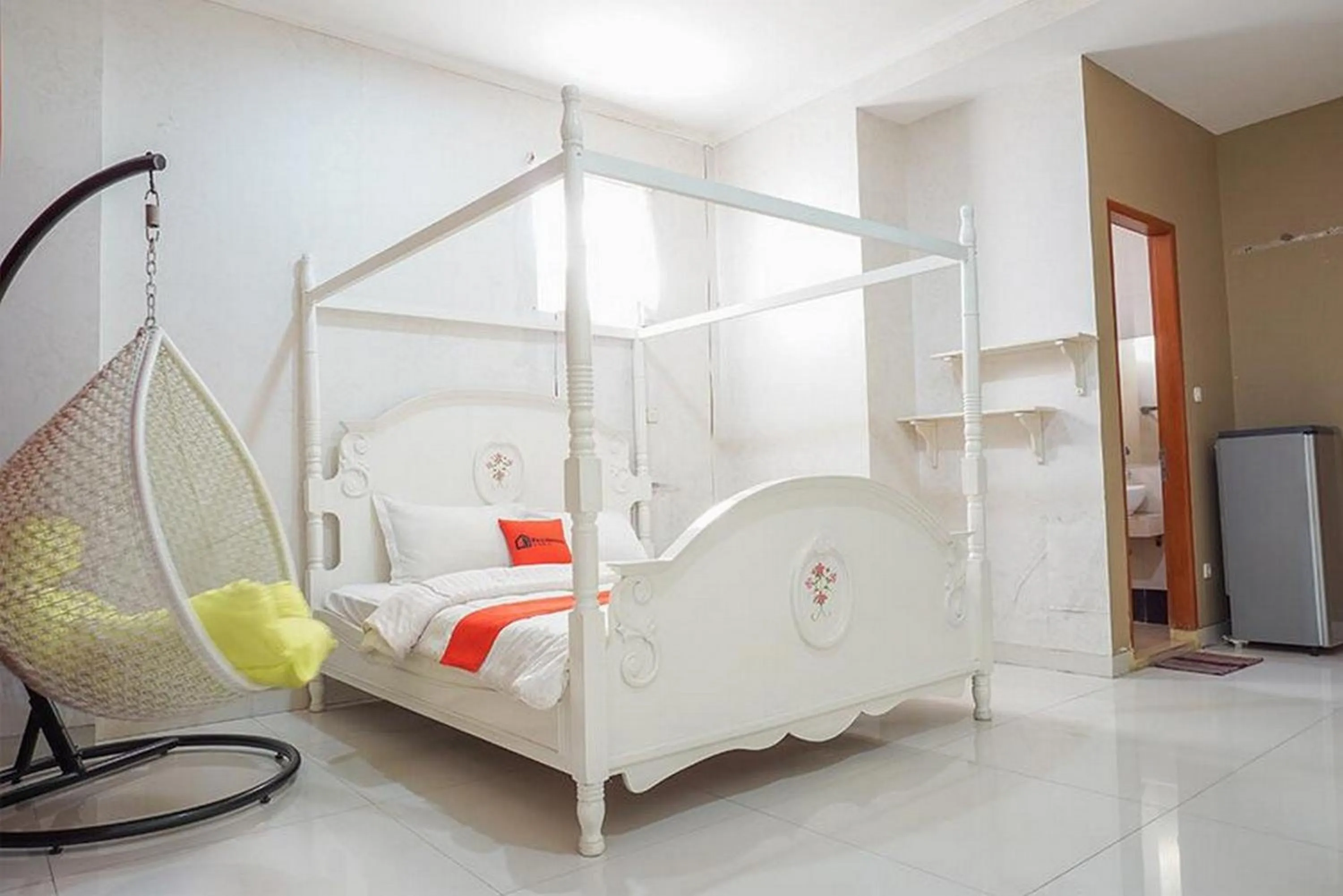 Bedroom, Bed in RedDoorz near Kemang Square