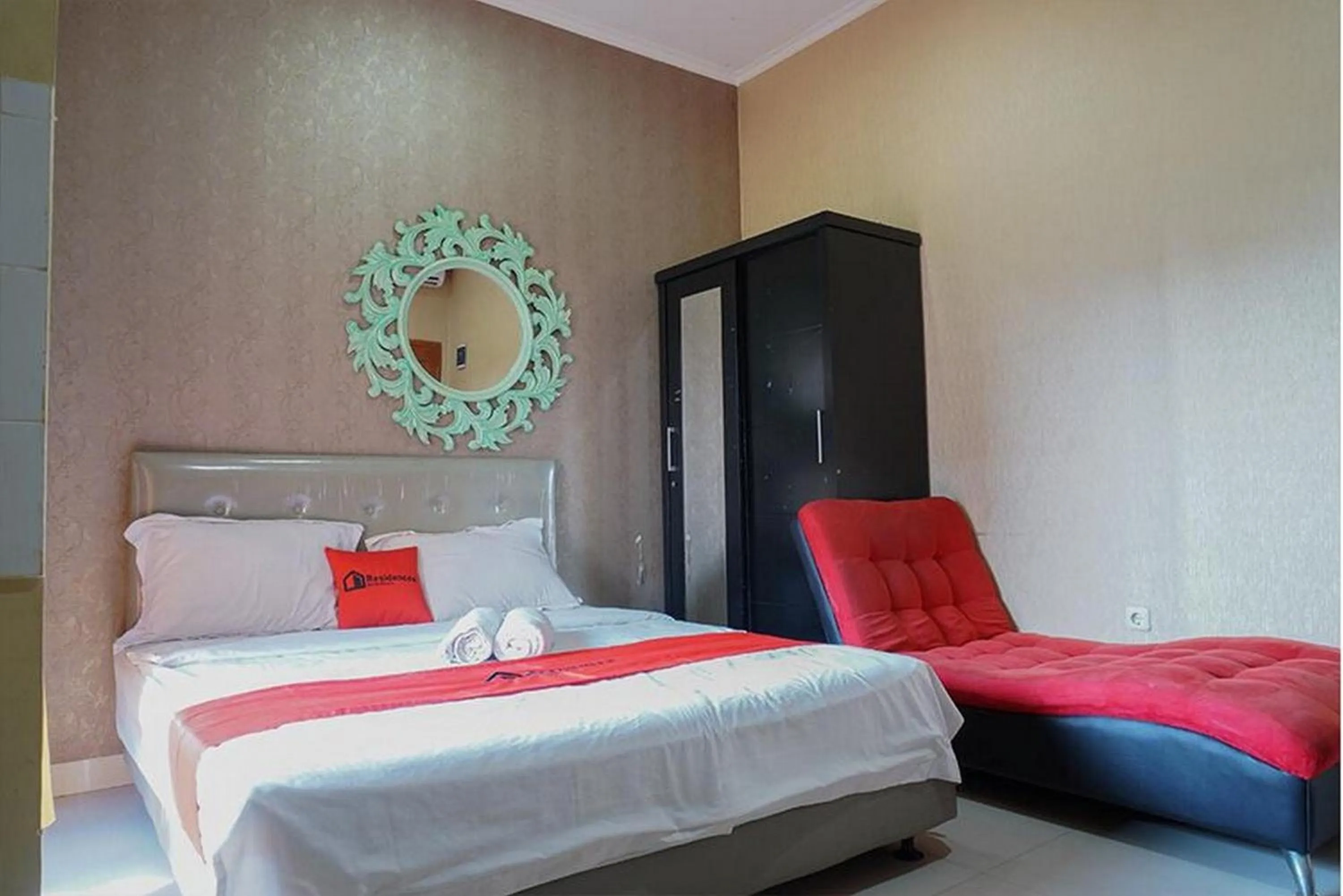 Bedroom, Bed in RedDoorz near Kemang Square