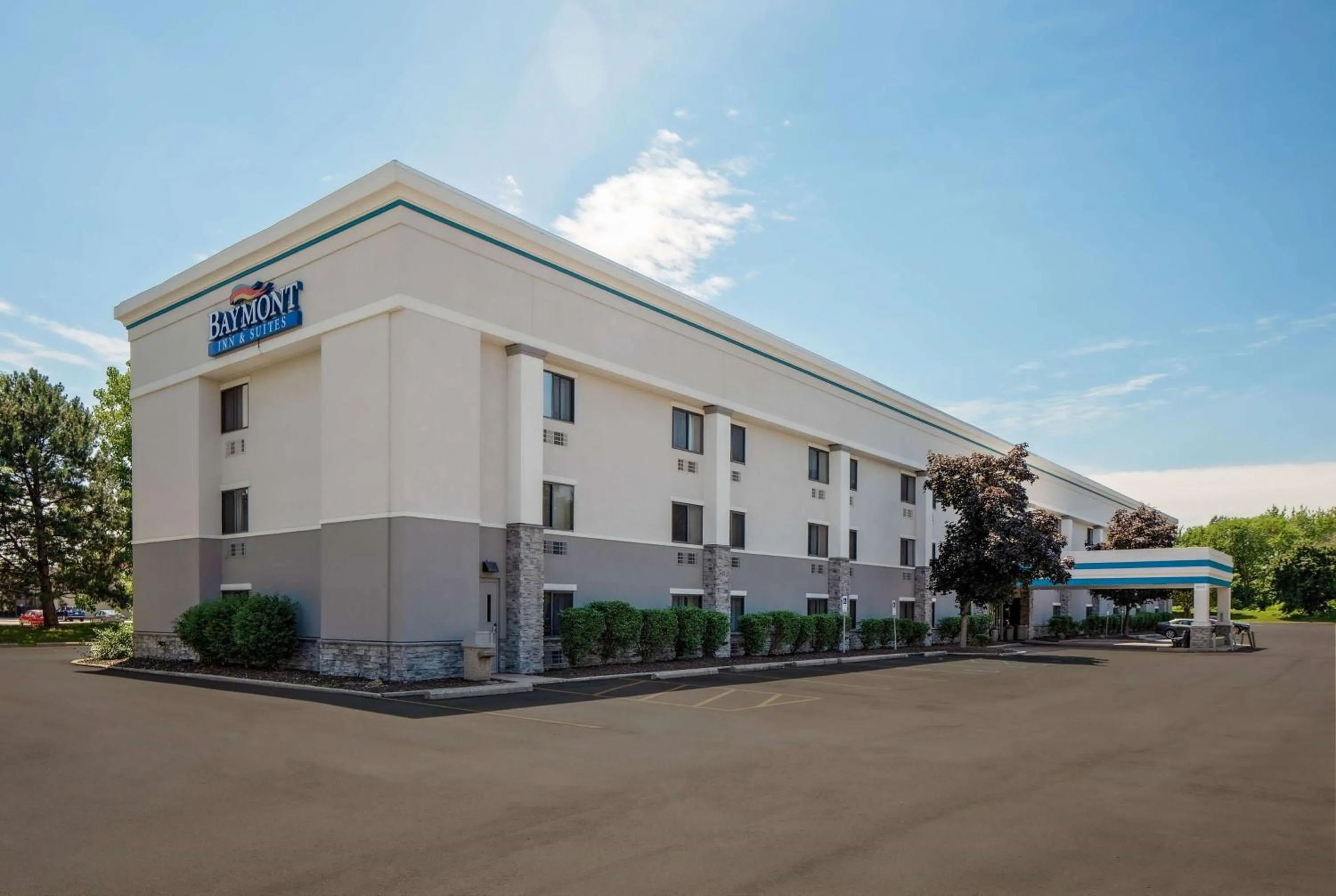 Property building in Baymont by Wyndham Detroit Airport/Romulus