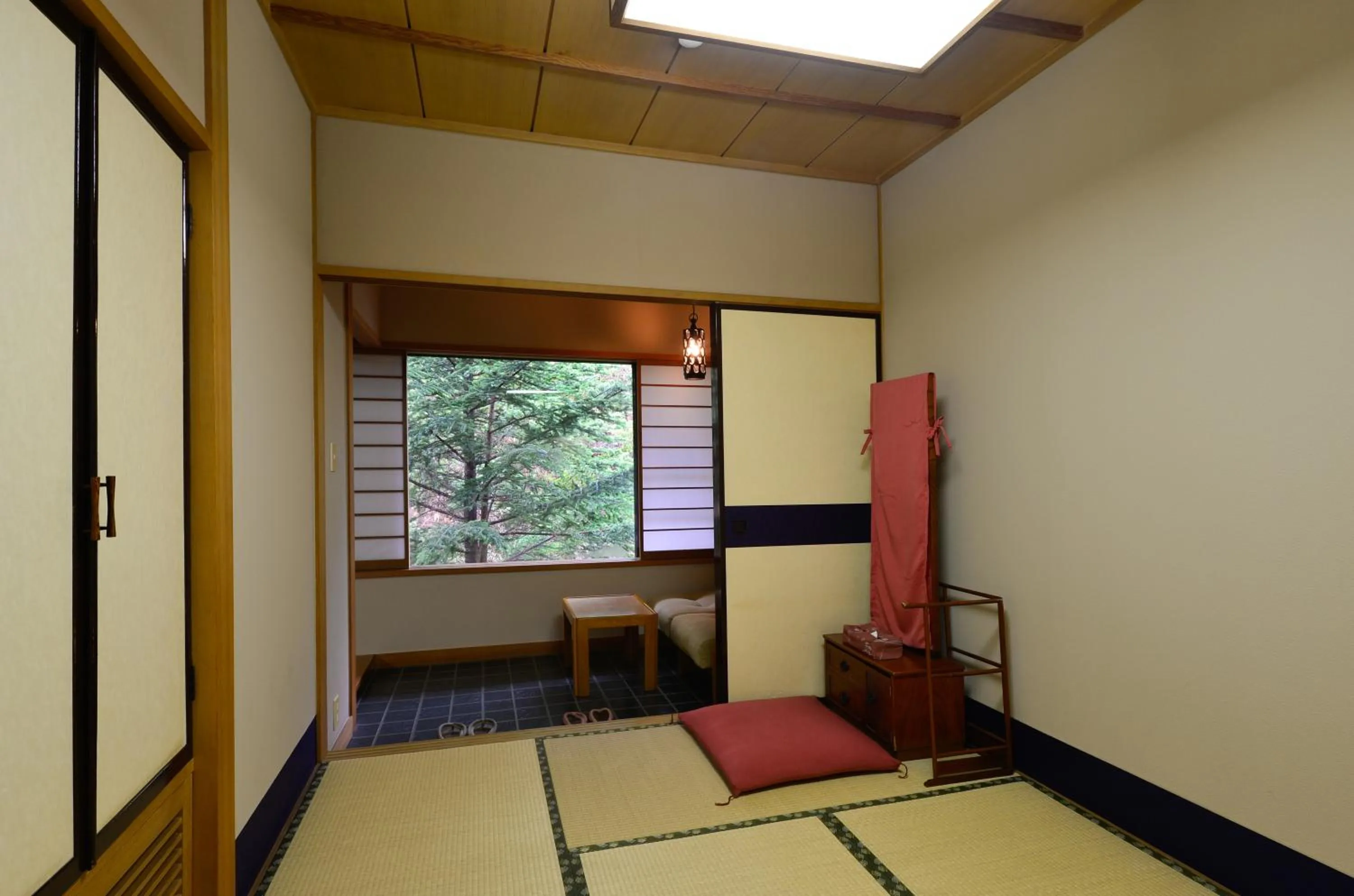 Photo of the whole room in Osakaya Ryokan