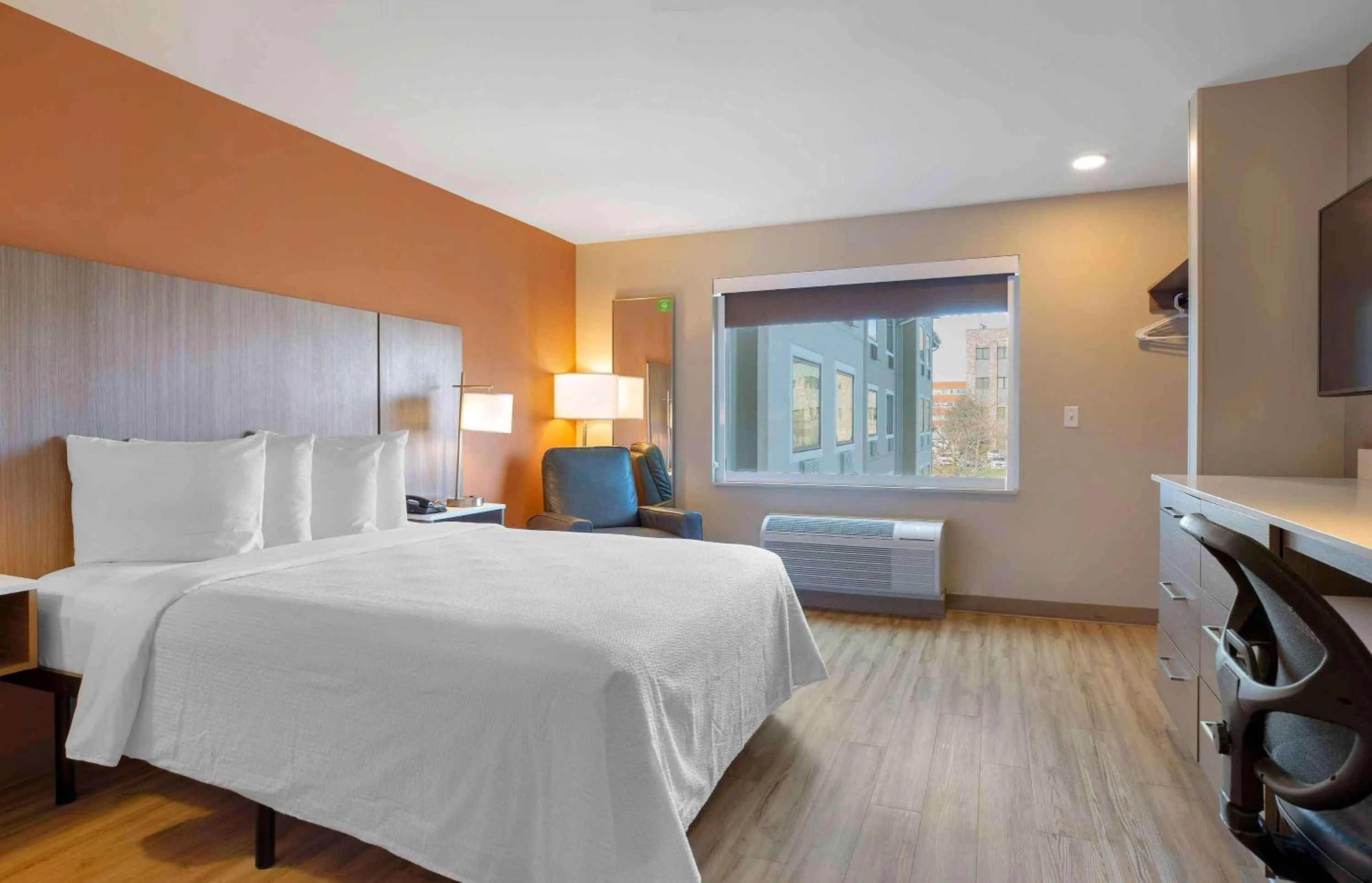 Bedroom, Bed in Extended Stay America Premier Suites - Providence - East Providence