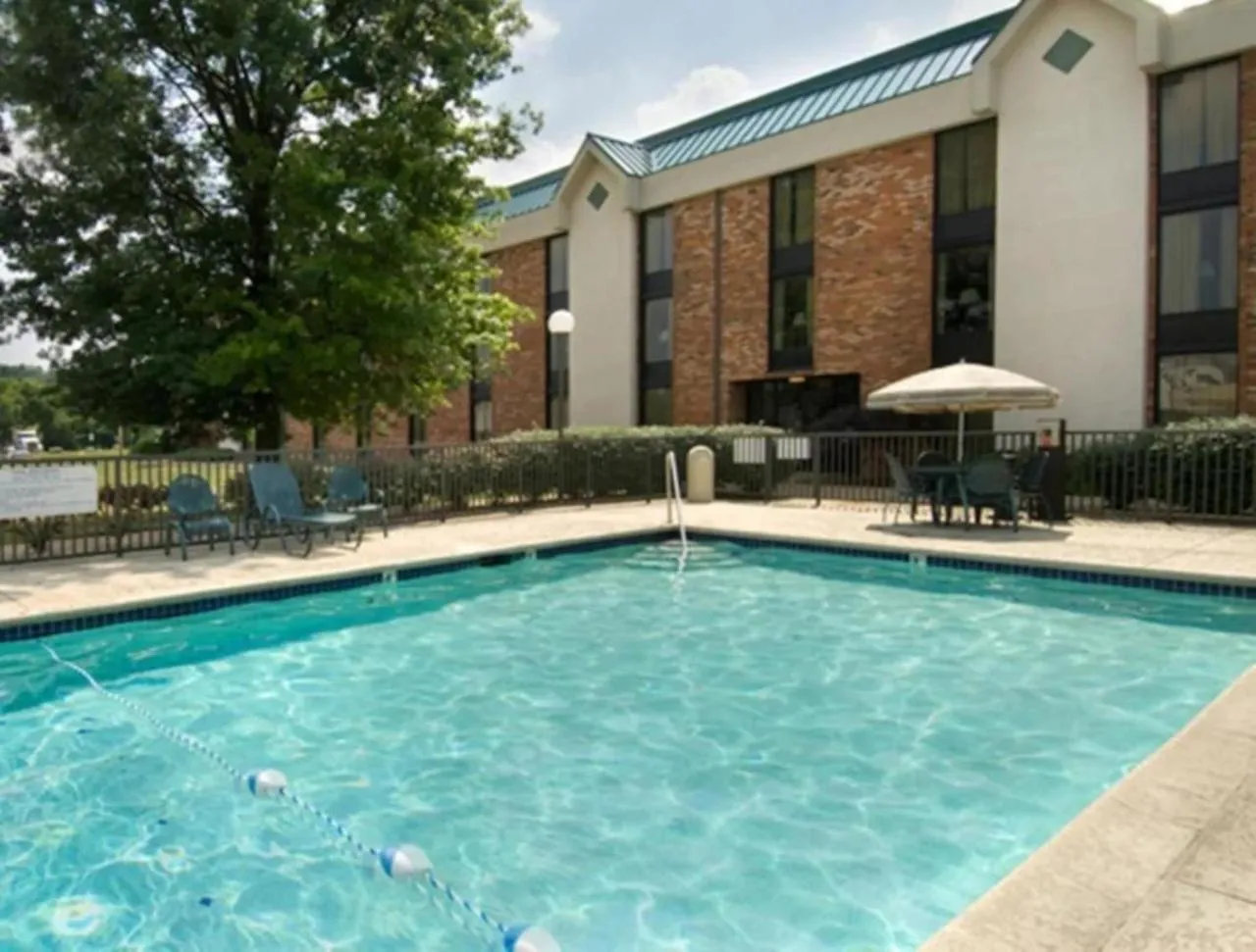 Property building in Wingate by Wyndham St Louis-Fenton Route 66