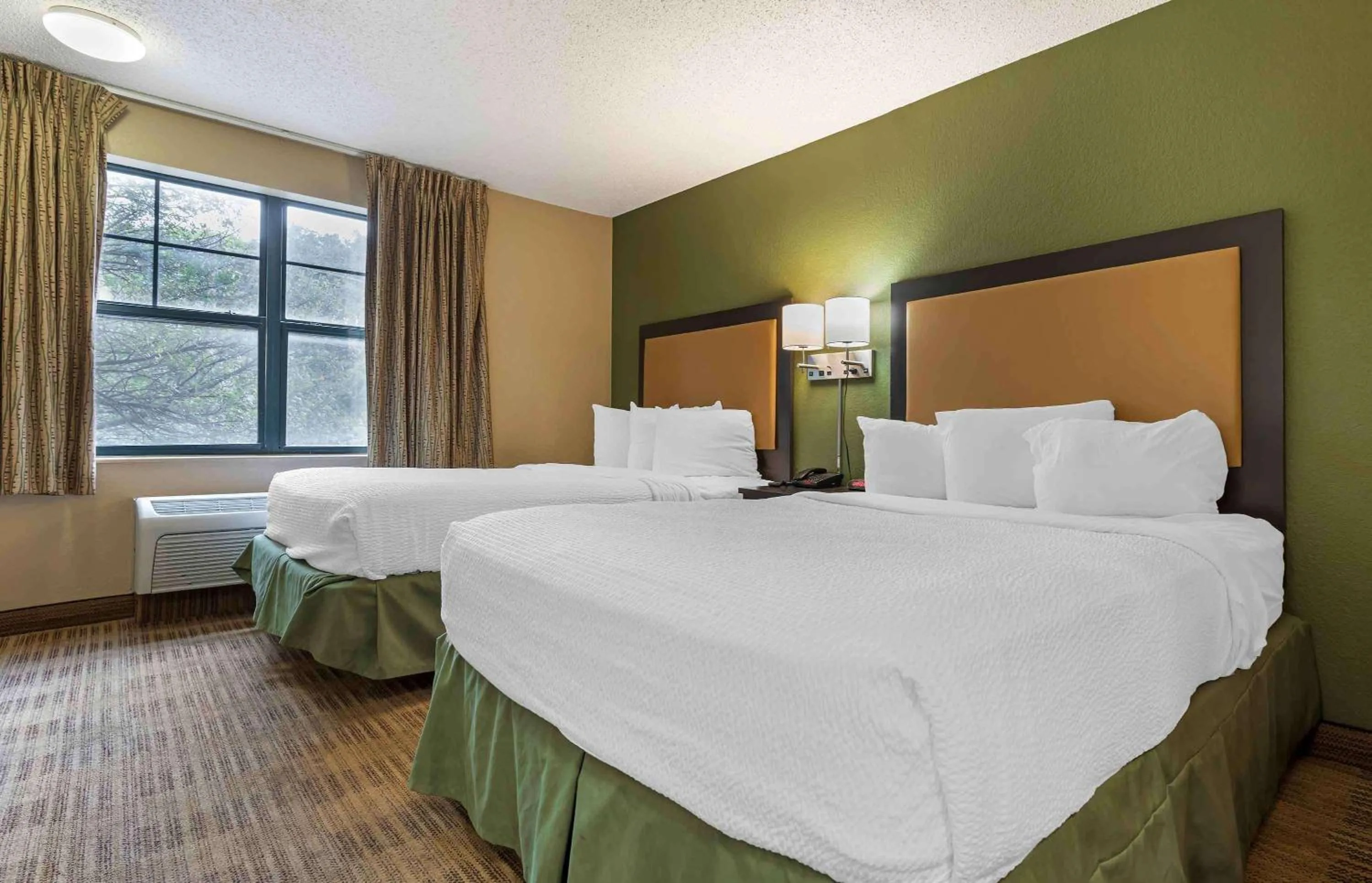 Bedroom, Bed in Extended Stay America Select Suites - Austin - Northwest - Lakeline Mall