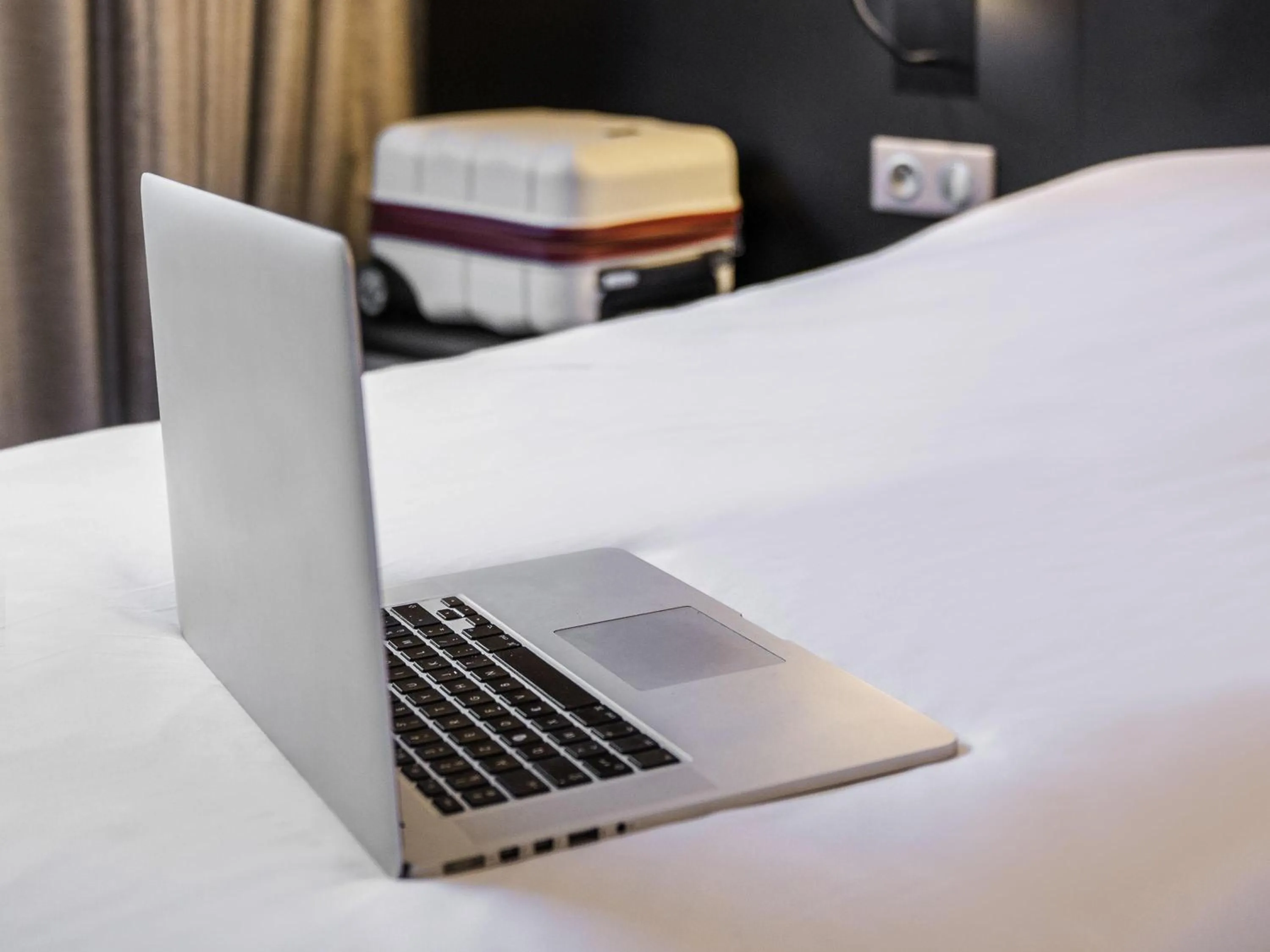 Bedroom, Bed in ibis Styles Saint Brieuc Plerin