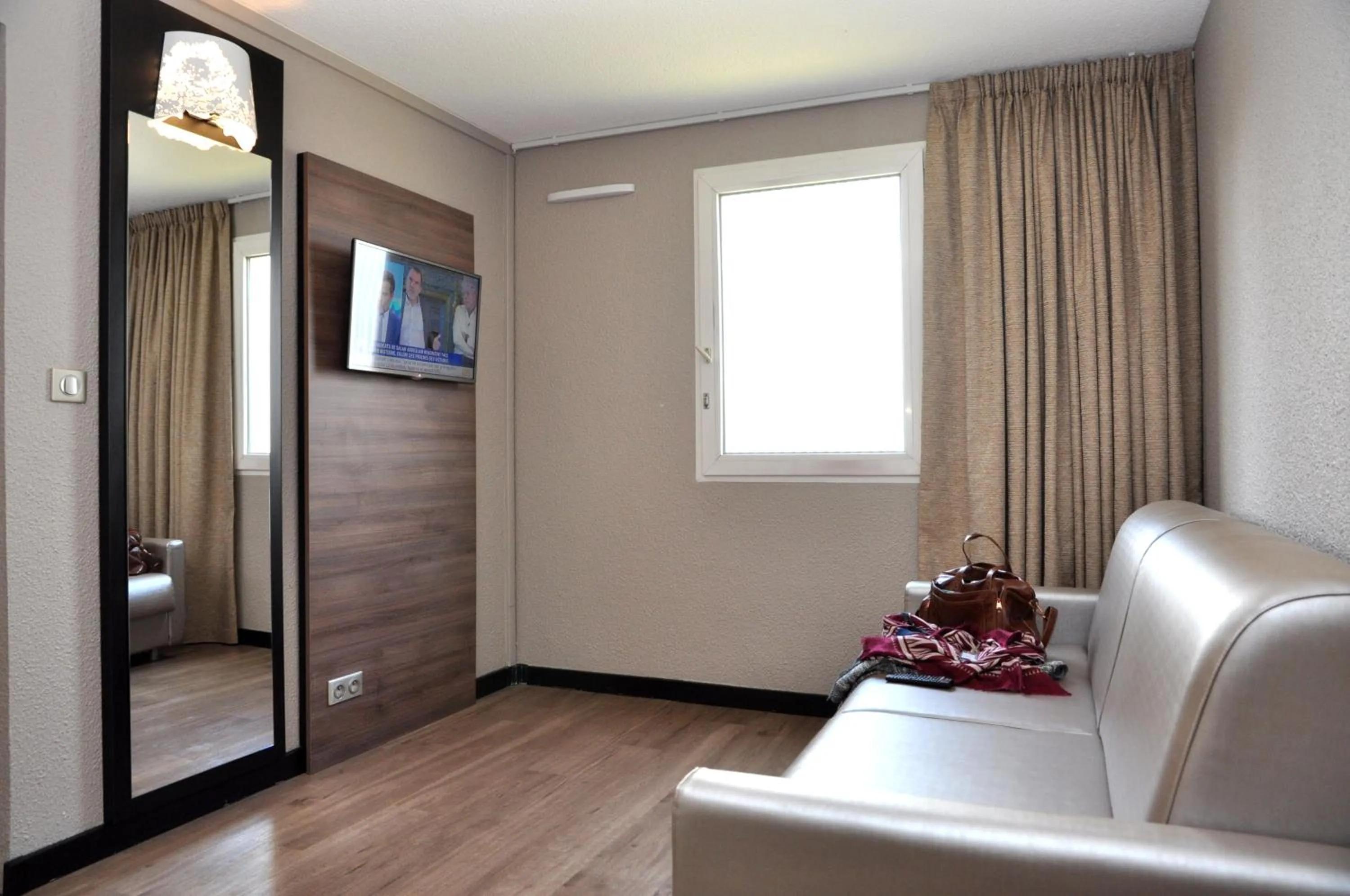 Living room in ibis Styles Saint Brieuc Plerin