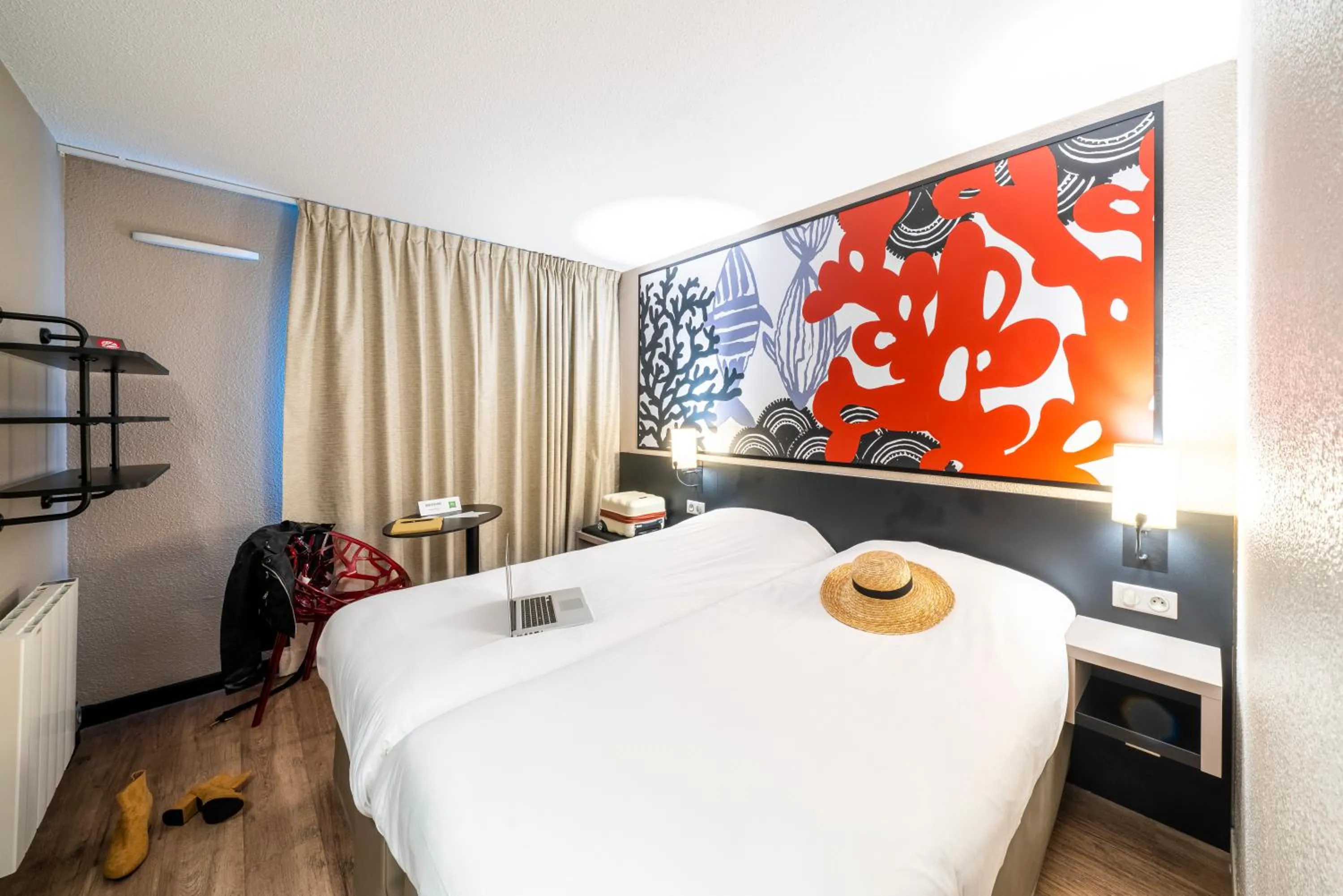 Photo of the whole room, Bed in ibis Styles Saint Brieuc Plerin