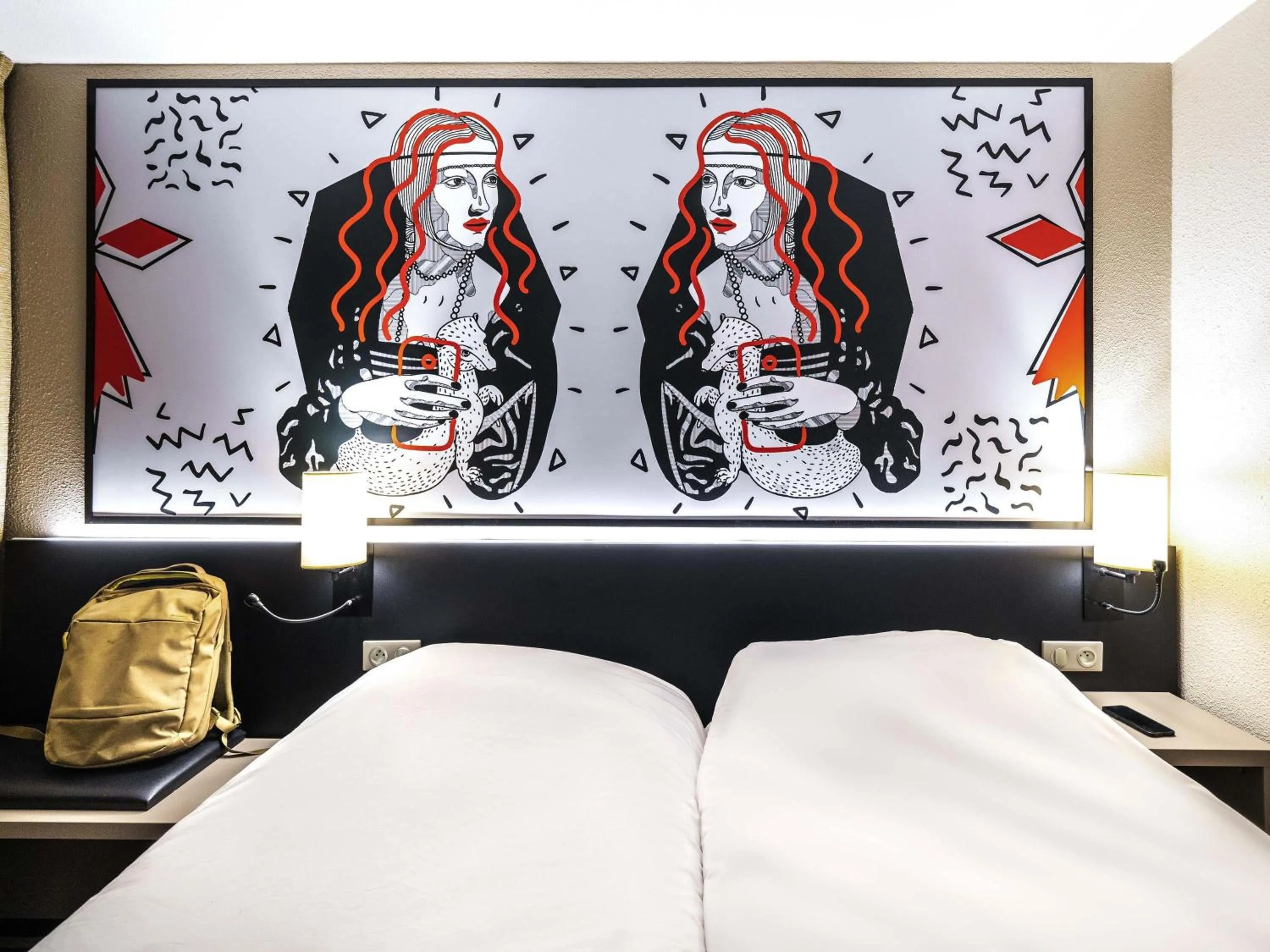 Bedroom, Bed in ibis Styles Saint Brieuc Plerin