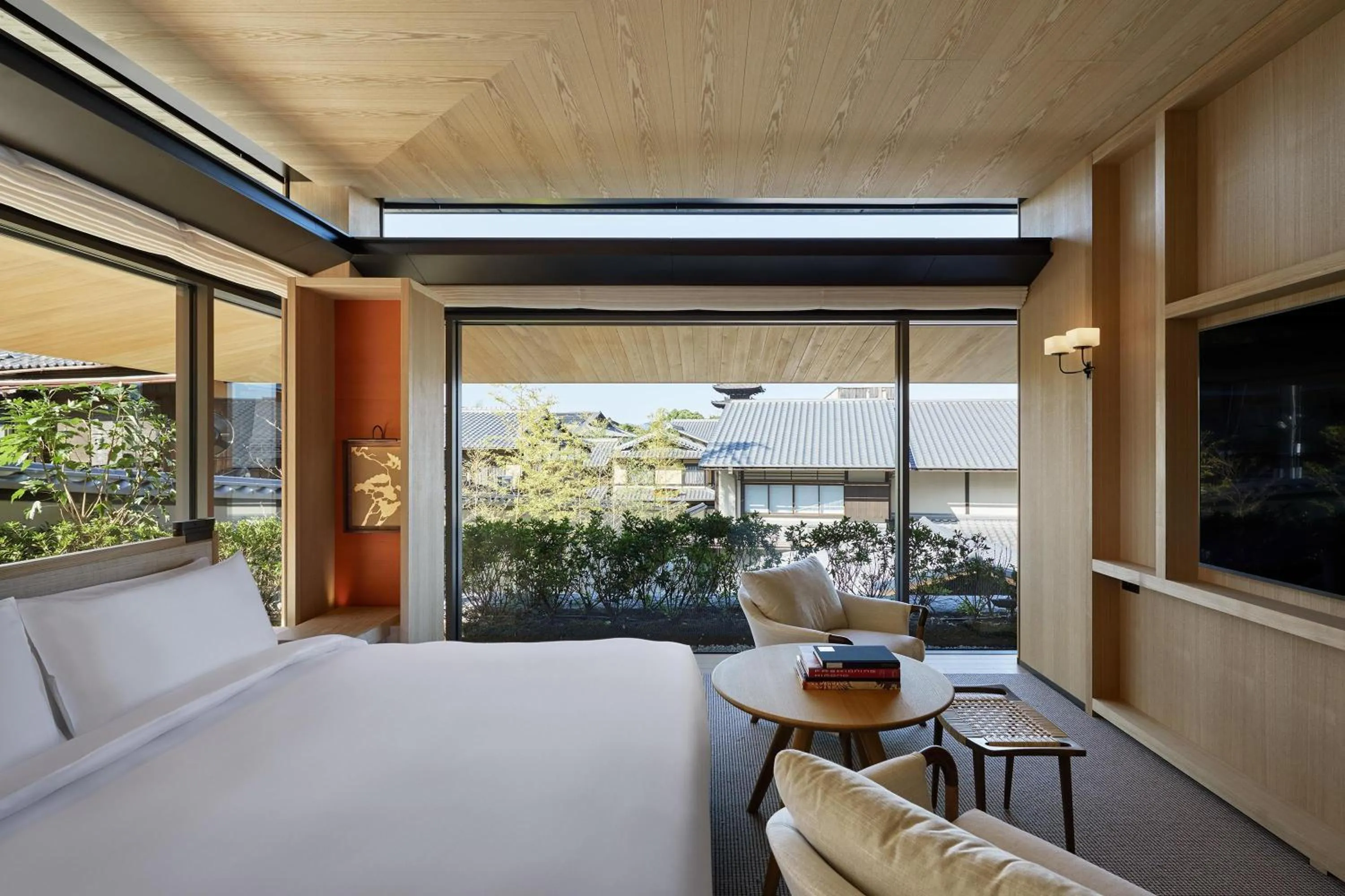Photo of the whole room, Bed in Park Hyatt Kyoto