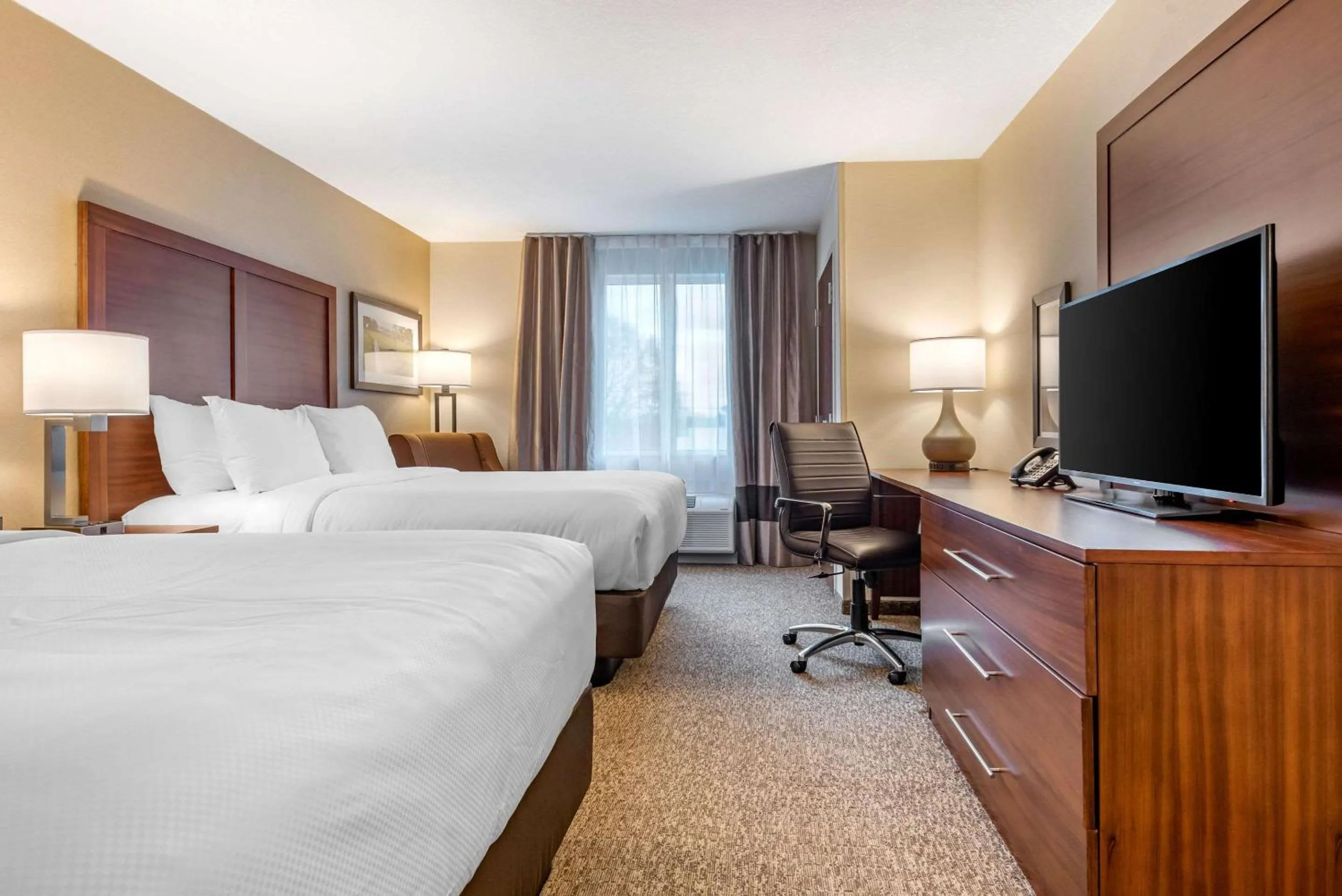 Bedroom, Bed in Comfort Inn & Suites