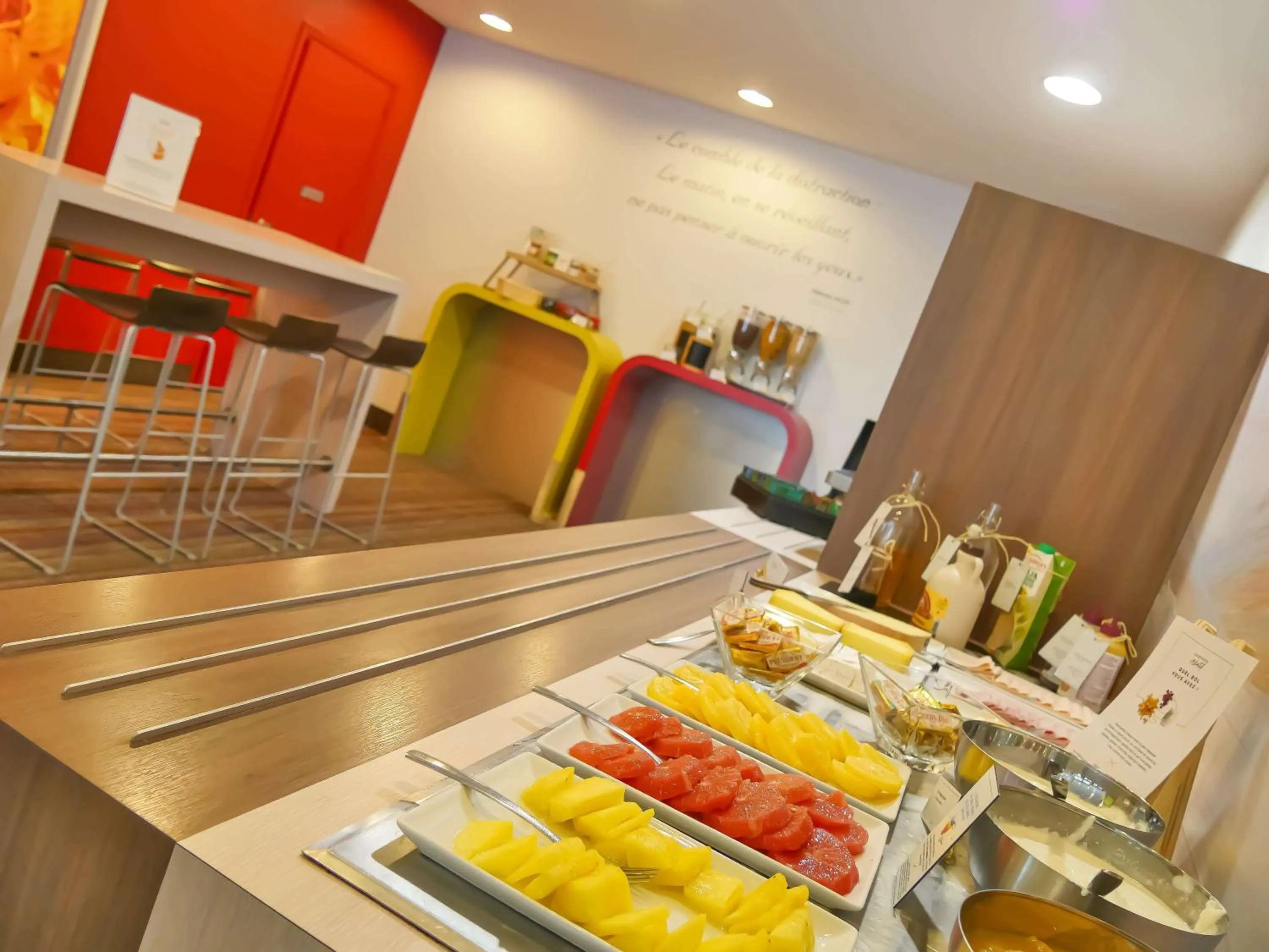 Restaurant/places to eat in ibis Styles Honfleur Centre Historique