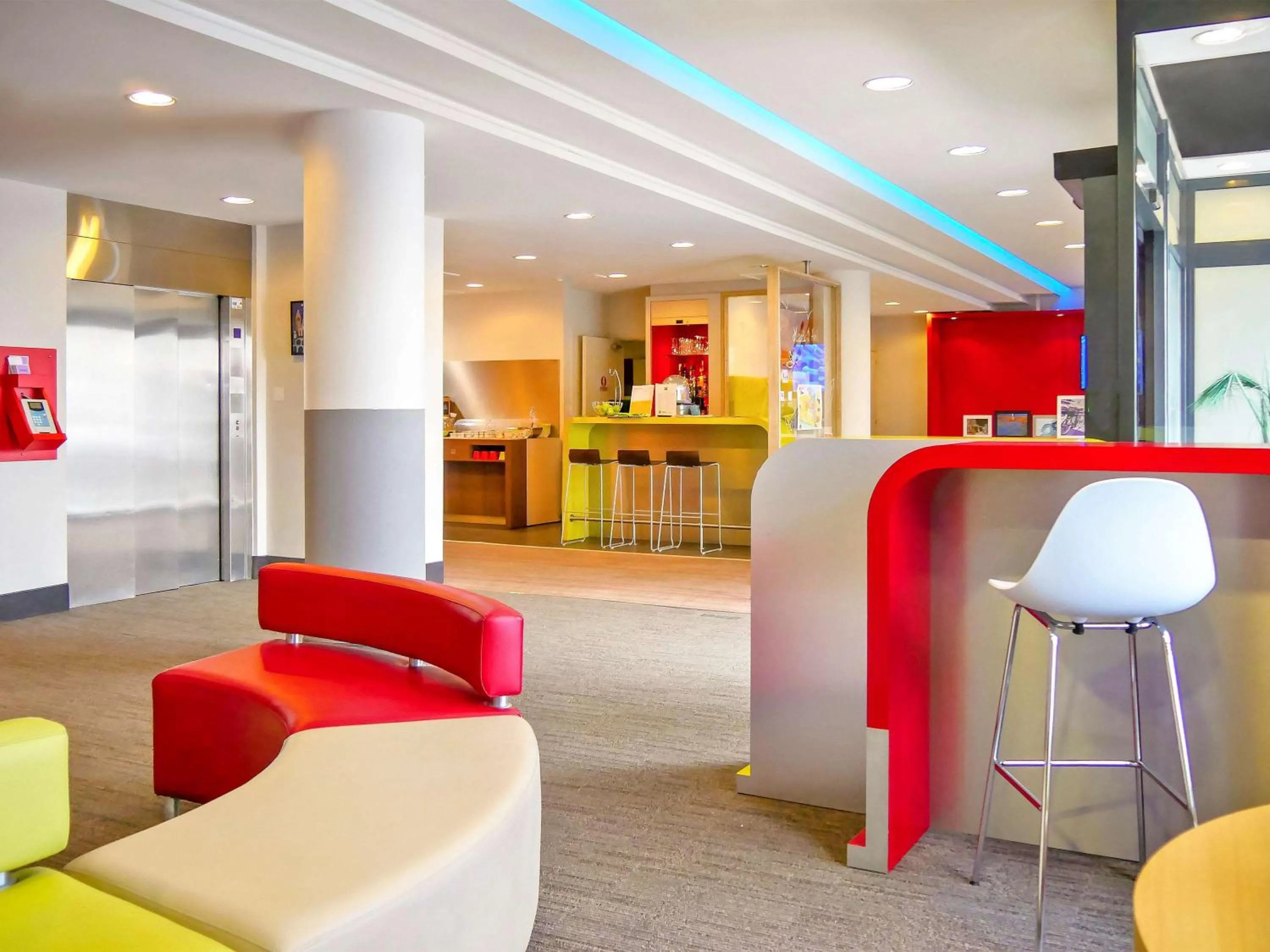 Property building in ibis Styles Honfleur Centre Historique