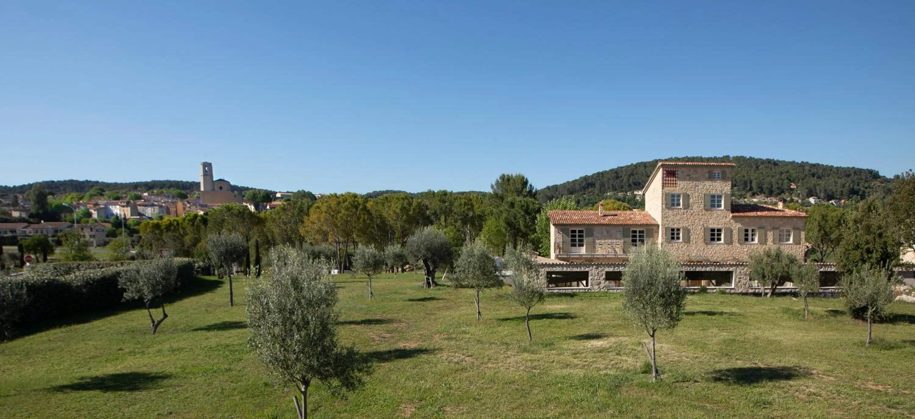 Property building in Domaine De La Chapelle
