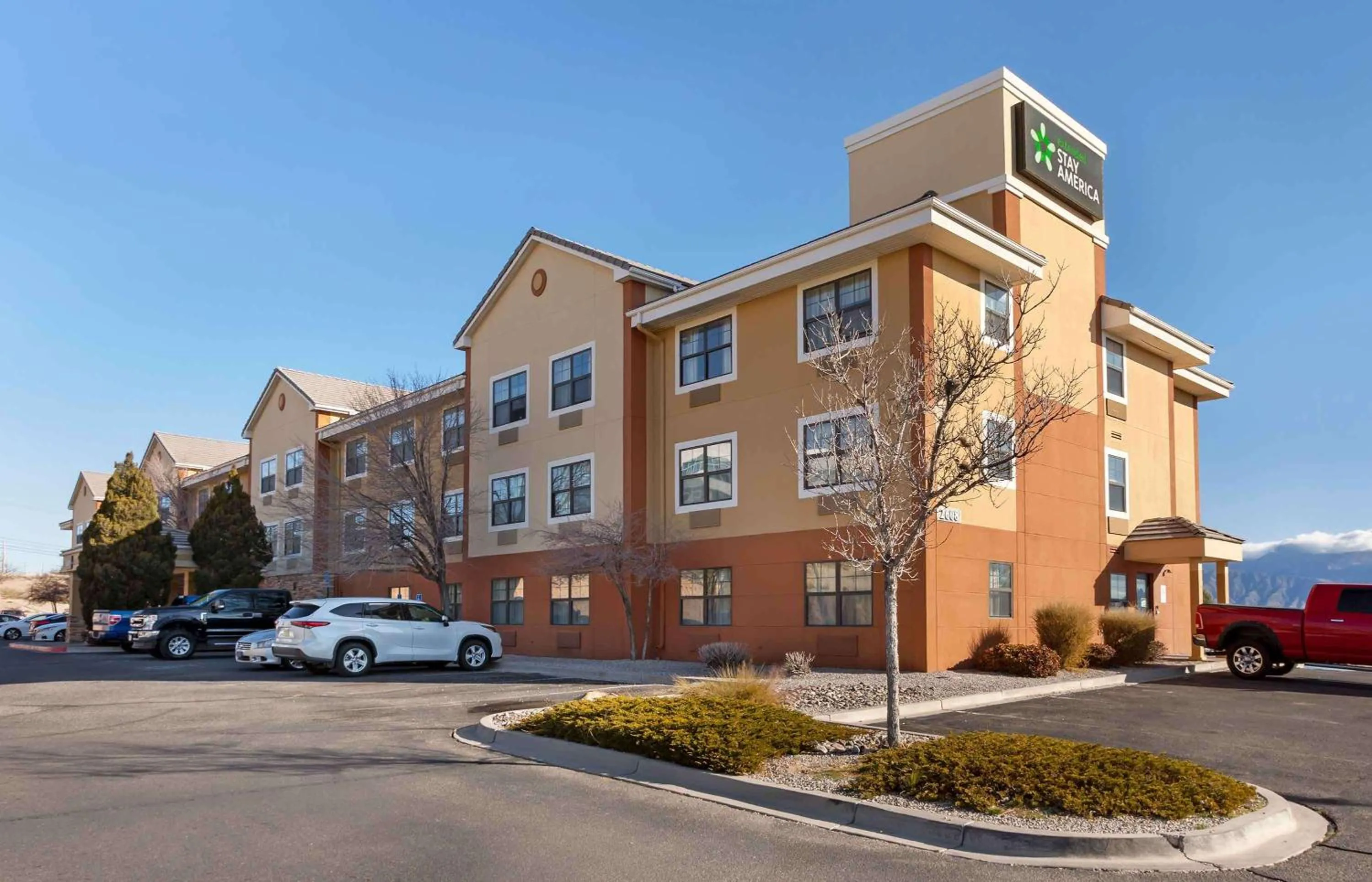 Property building in Extended Stay America Suites - Albuquerque - Rio Rancho