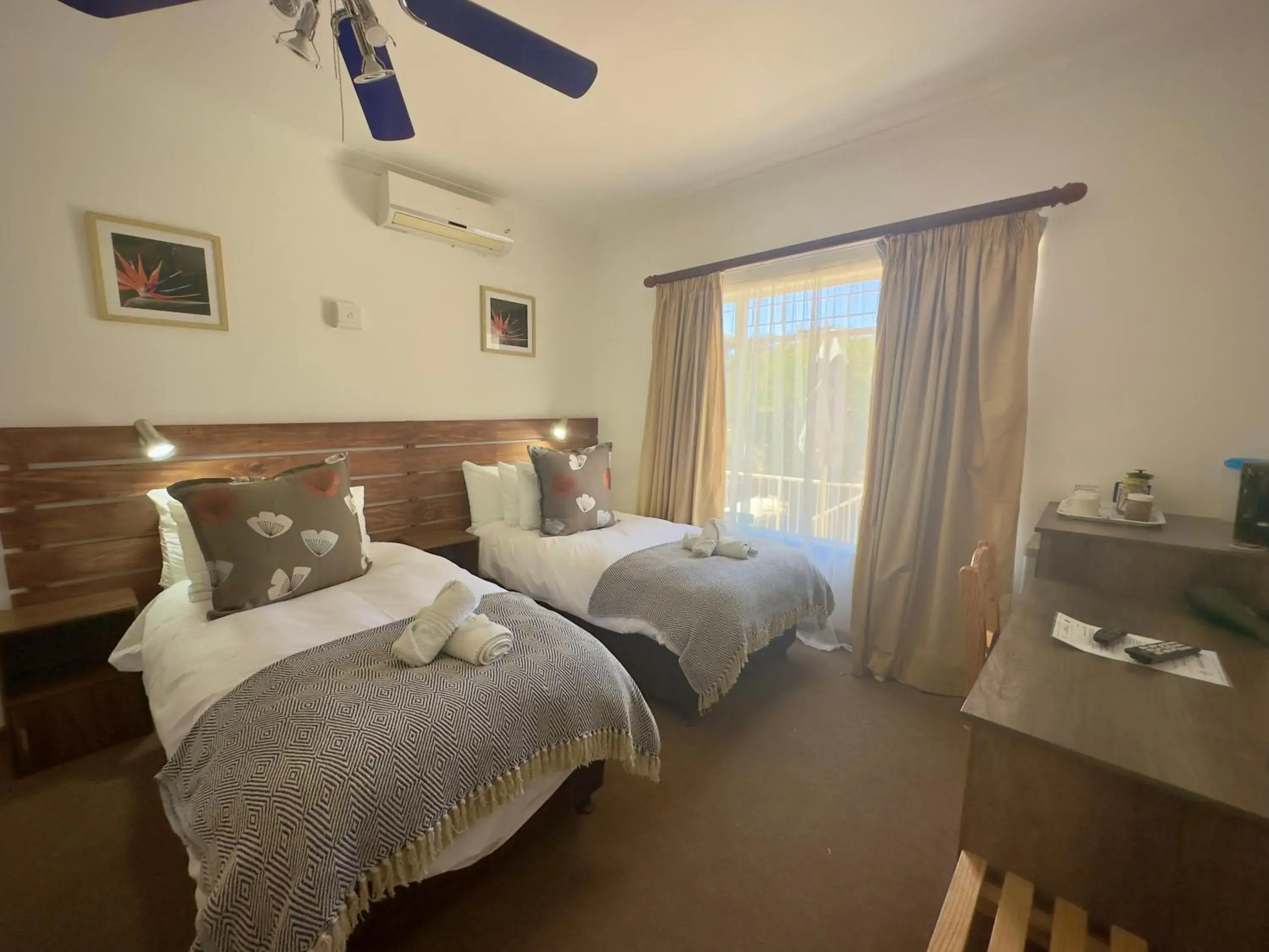 Budget Twin Room - single occupancy in Kliprand Guest House Budget Twin Room - single occupancy in Kliprand Guest House