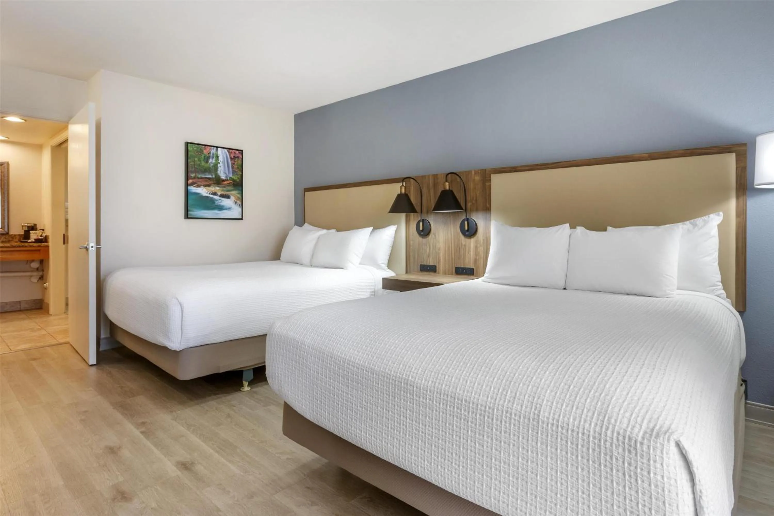 Bedroom, Bed in Best Western Plus A Wayfarer's Inn & Suites