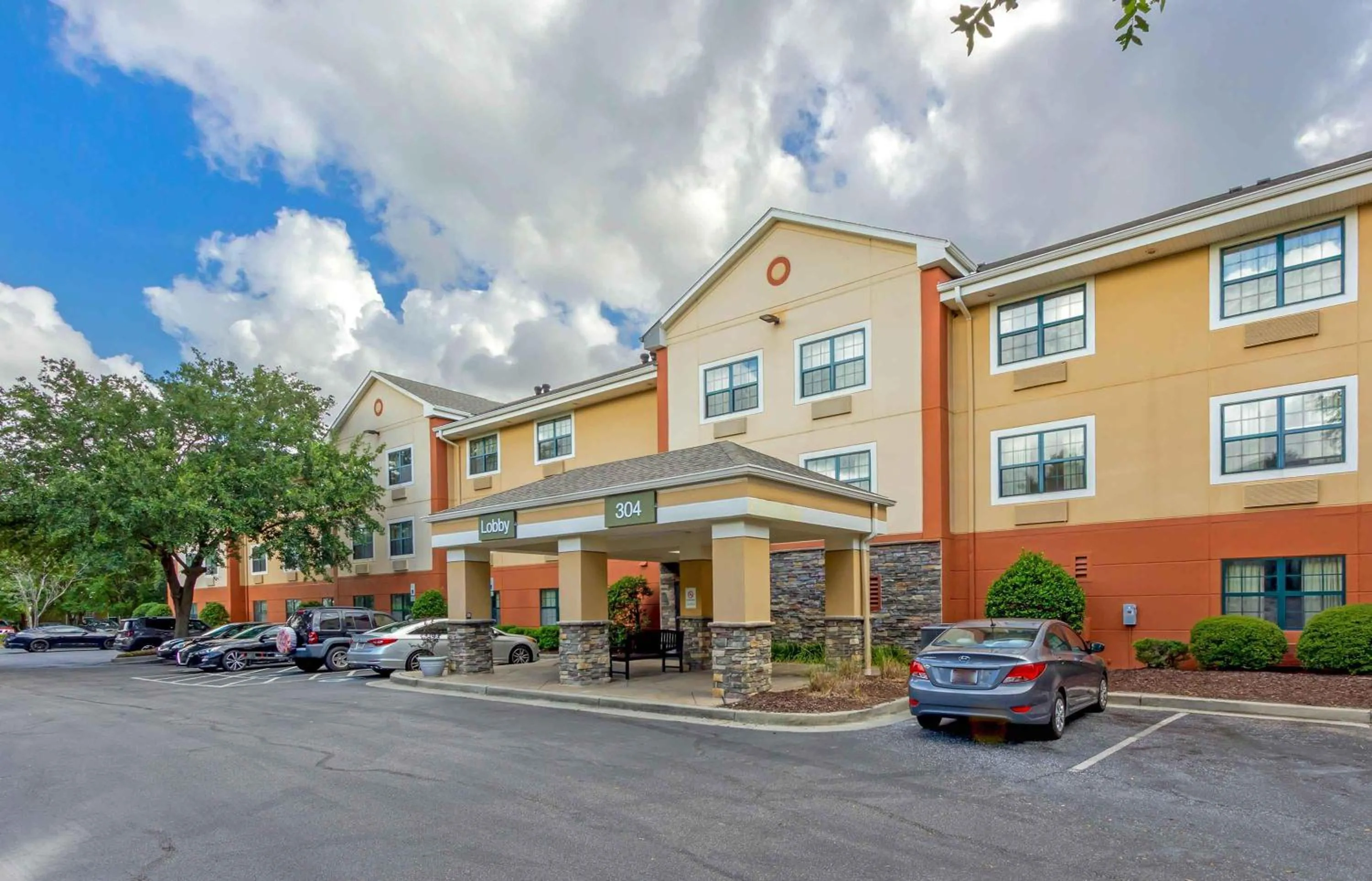 Property building in Extended Stay America Suites - Charleston - Mt Pleasant