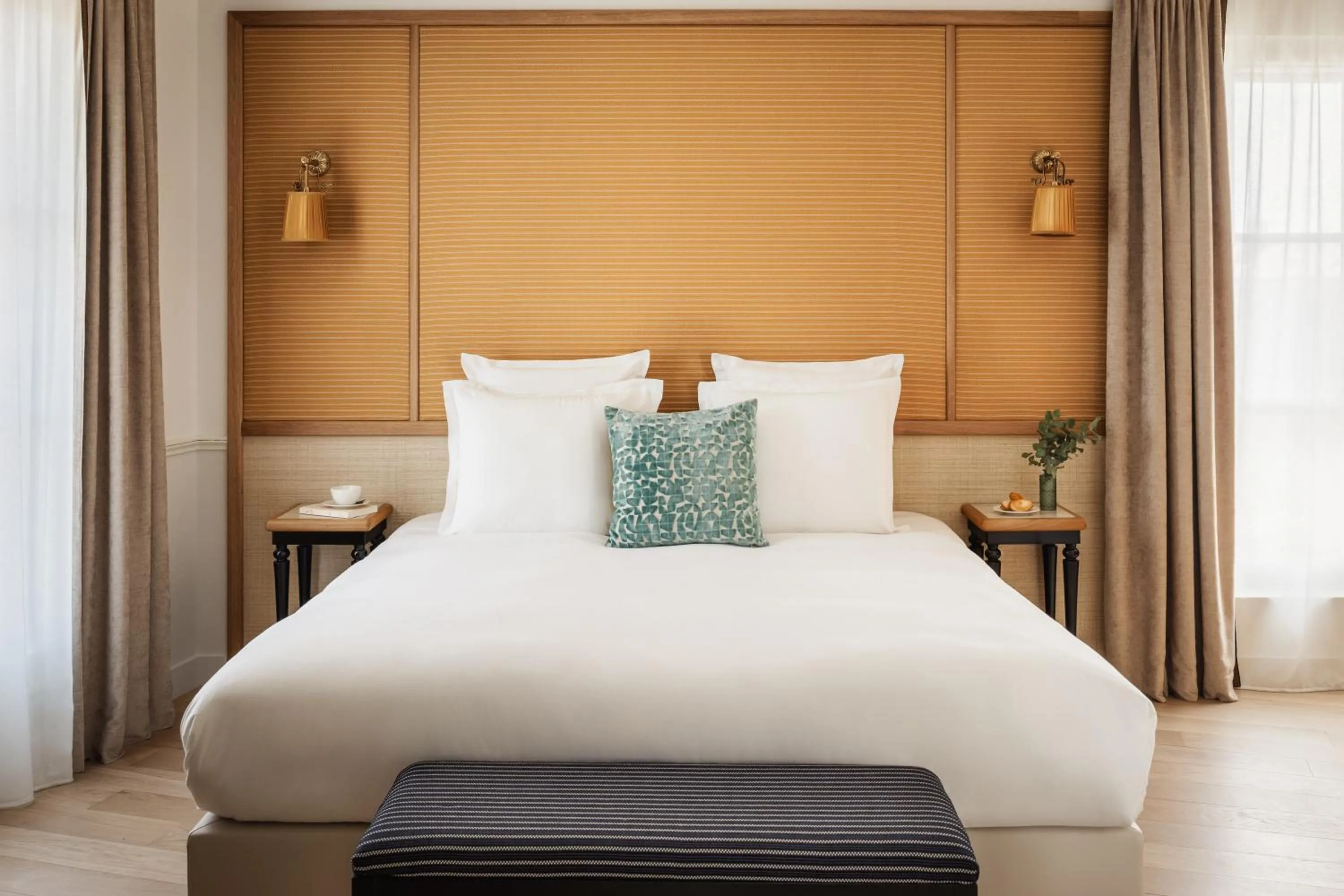 Bed in Hotel Observatoire Luxembourg