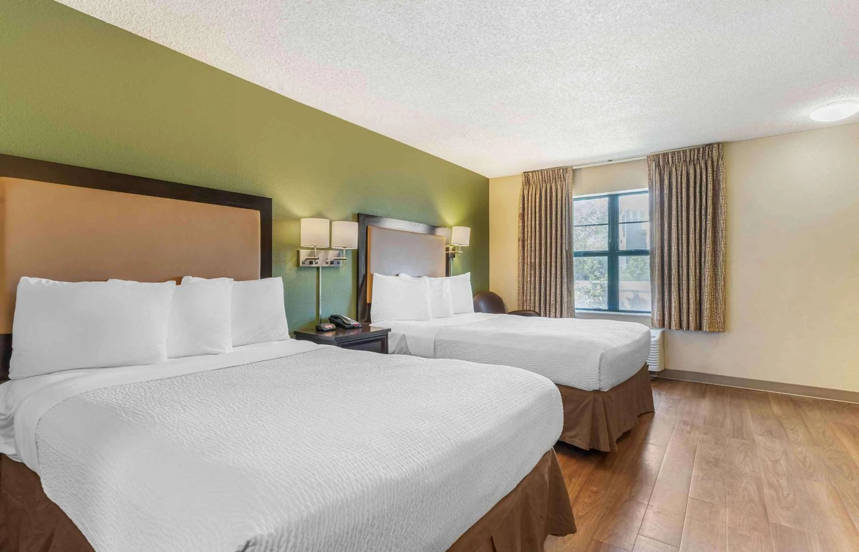 Bedroom, Bed in Extended Stay America Suites - Richmond - Hilltop Mall