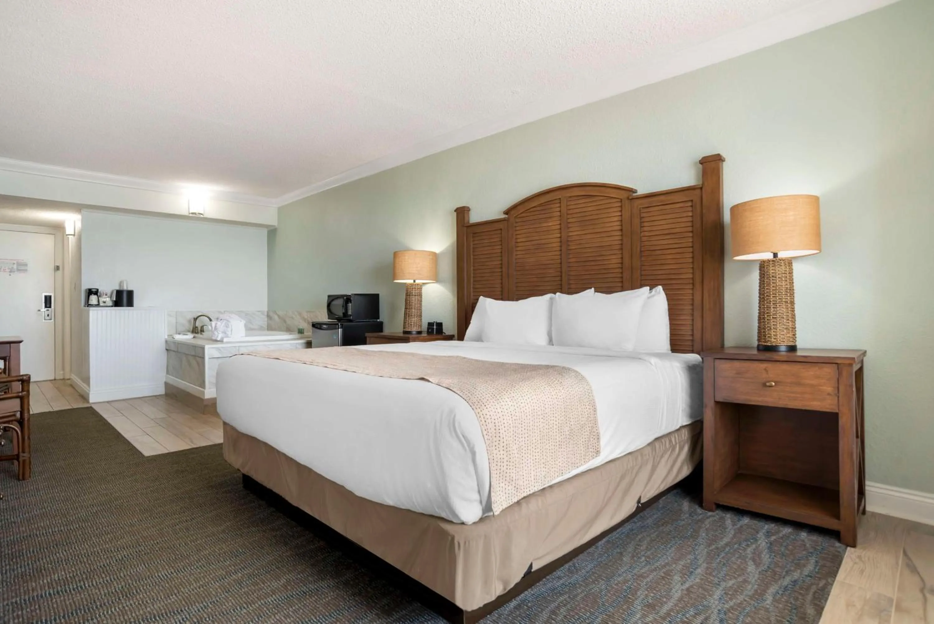 Bedroom, Bed in Best Western on the Beach