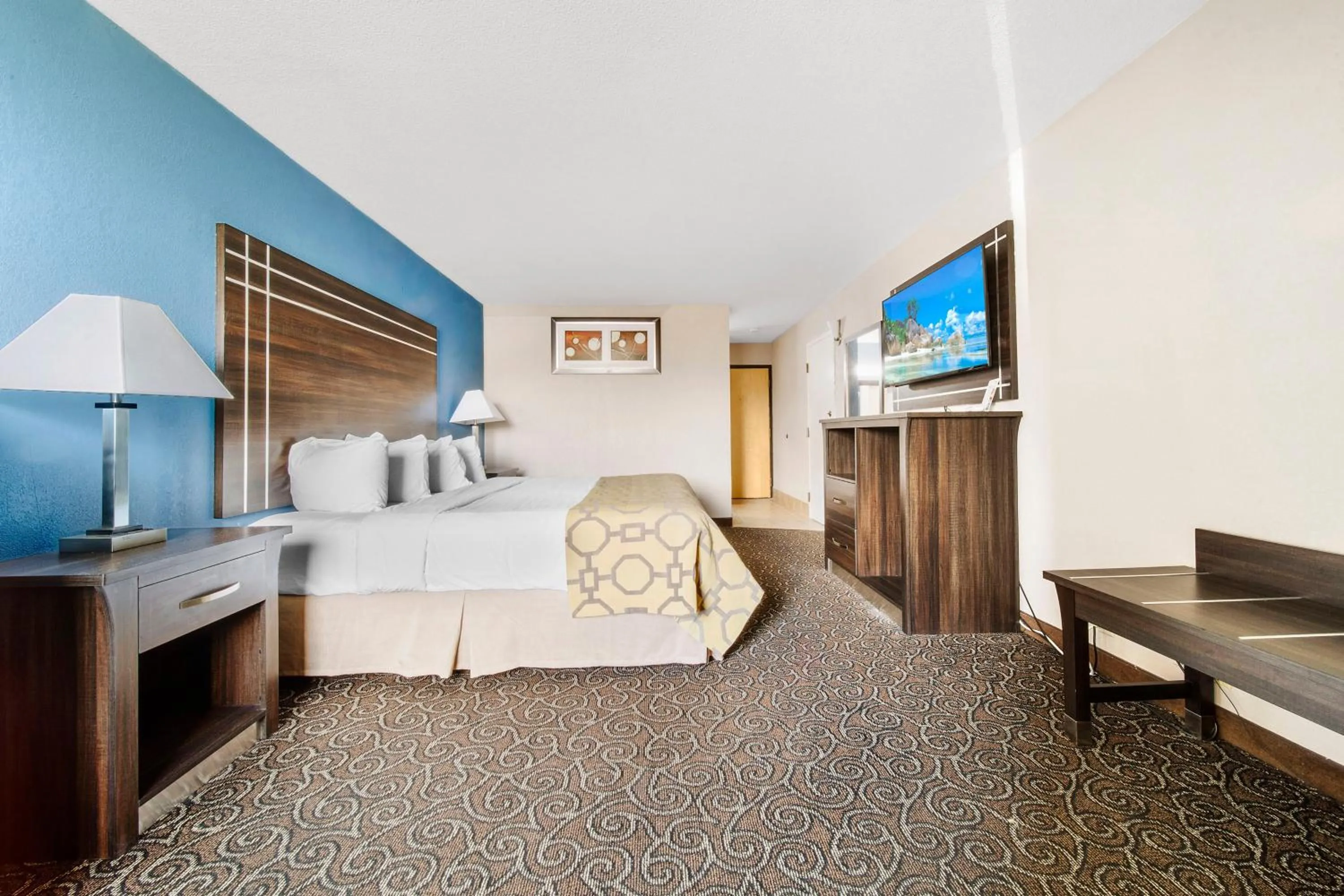 Photo of the whole room, Bed in Baymont by Wyndham Muncie Near Ball State University