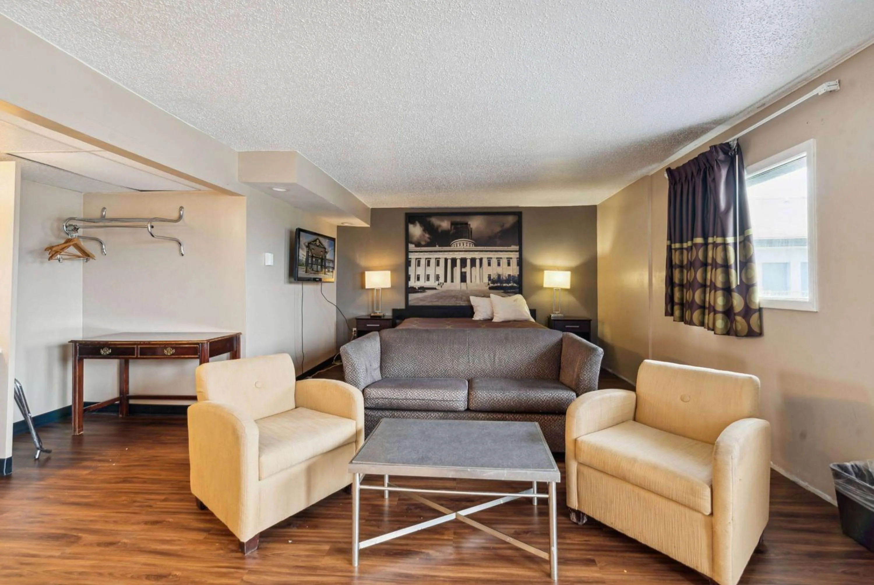 Lobby or reception in Super 8 by Wyndham Millbury/Toledo