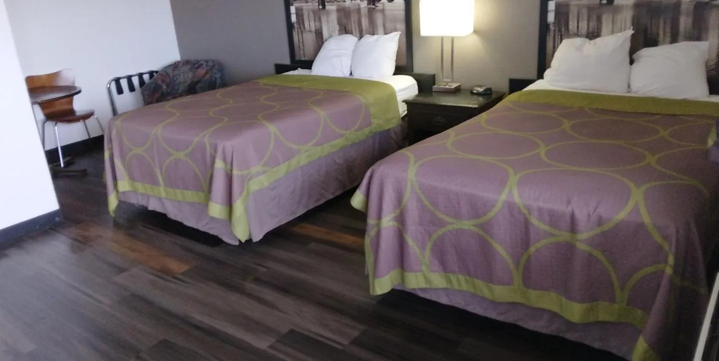 Bed in Super 8 by Wyndham Millbury/Toledo