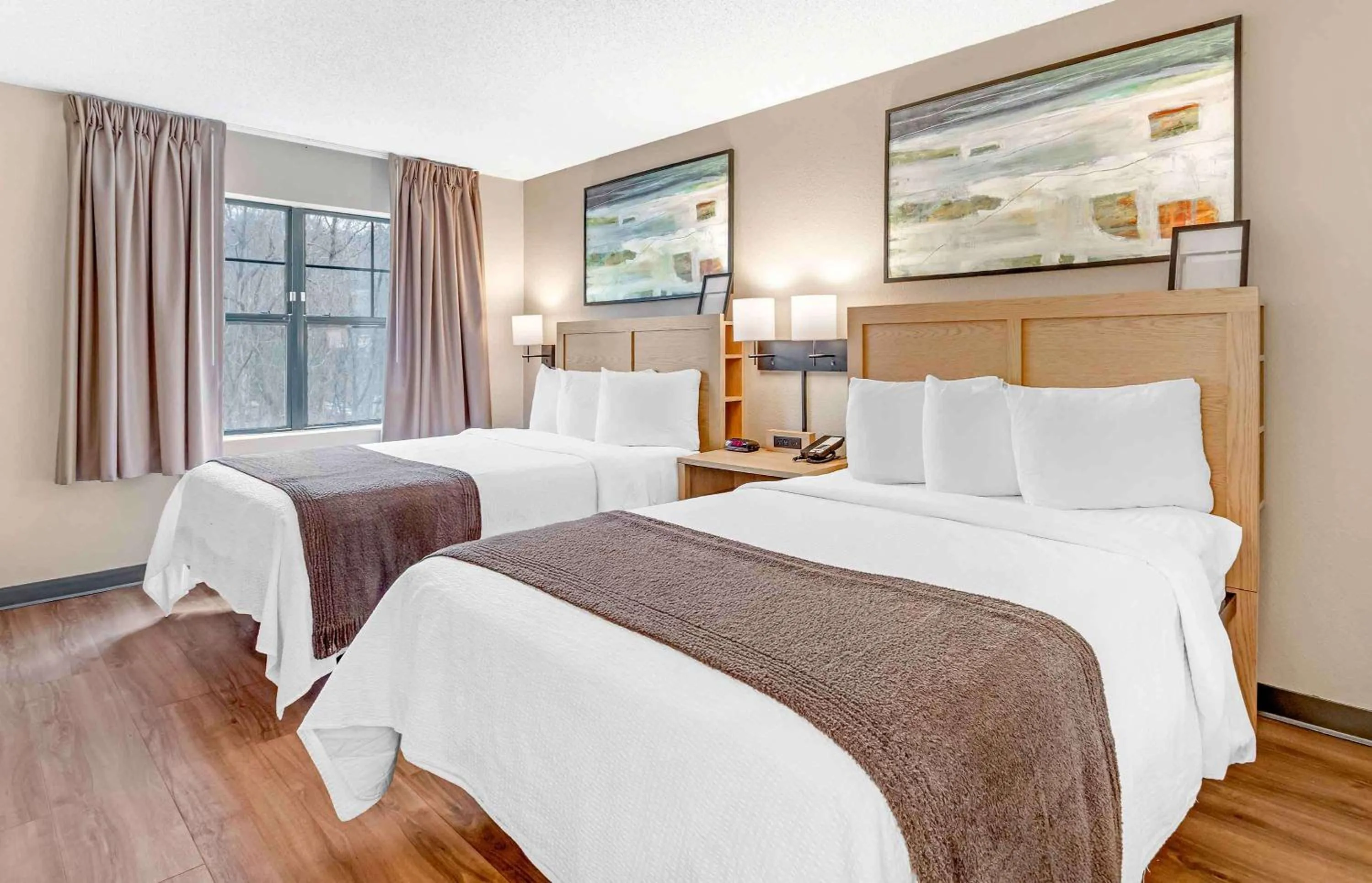 Bedroom, Bed in Extended Stay America Suites - Asheville - Tunnel Rd