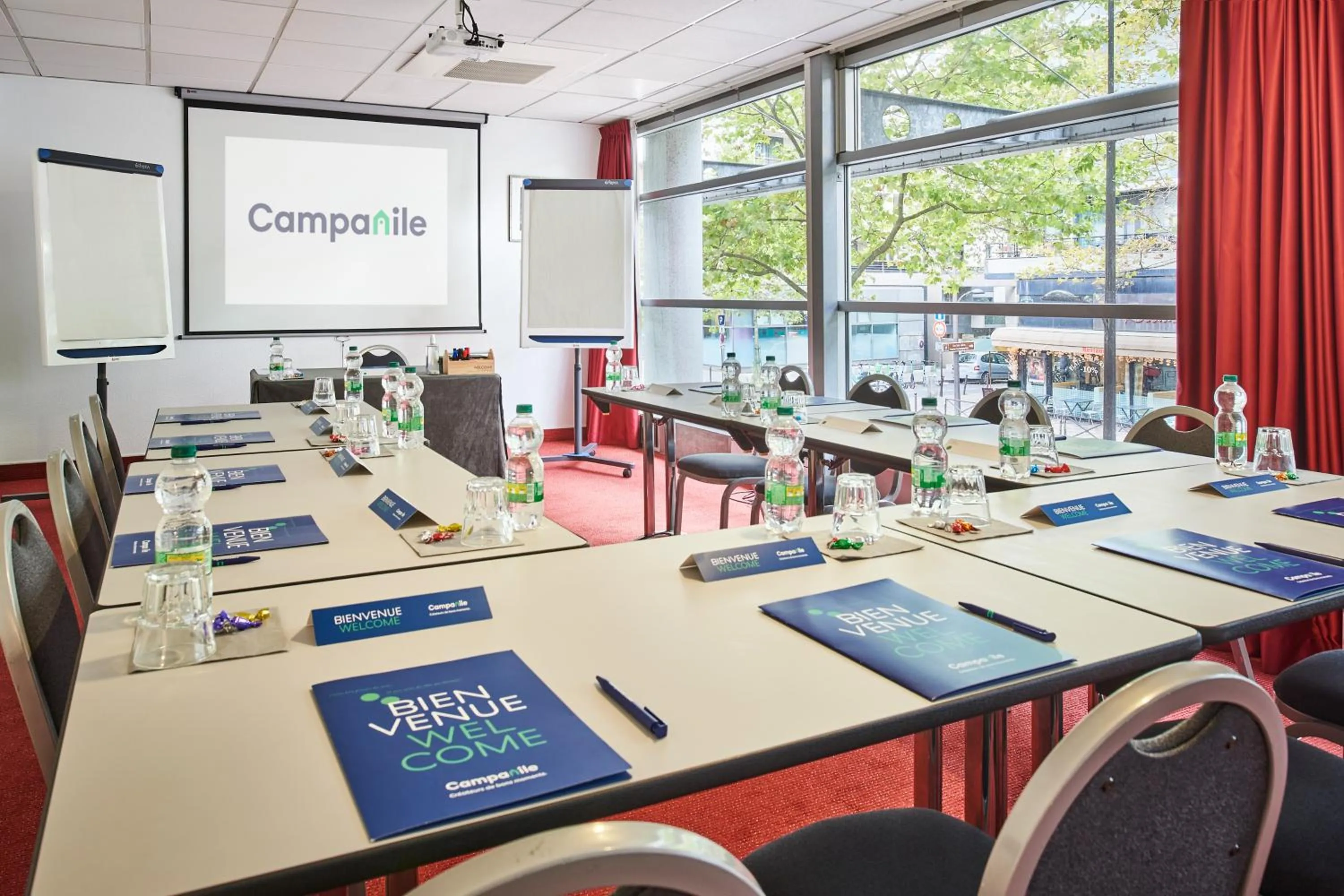 Meeting/conference room in CAMPANILE PARIS 12 - Bercy Village