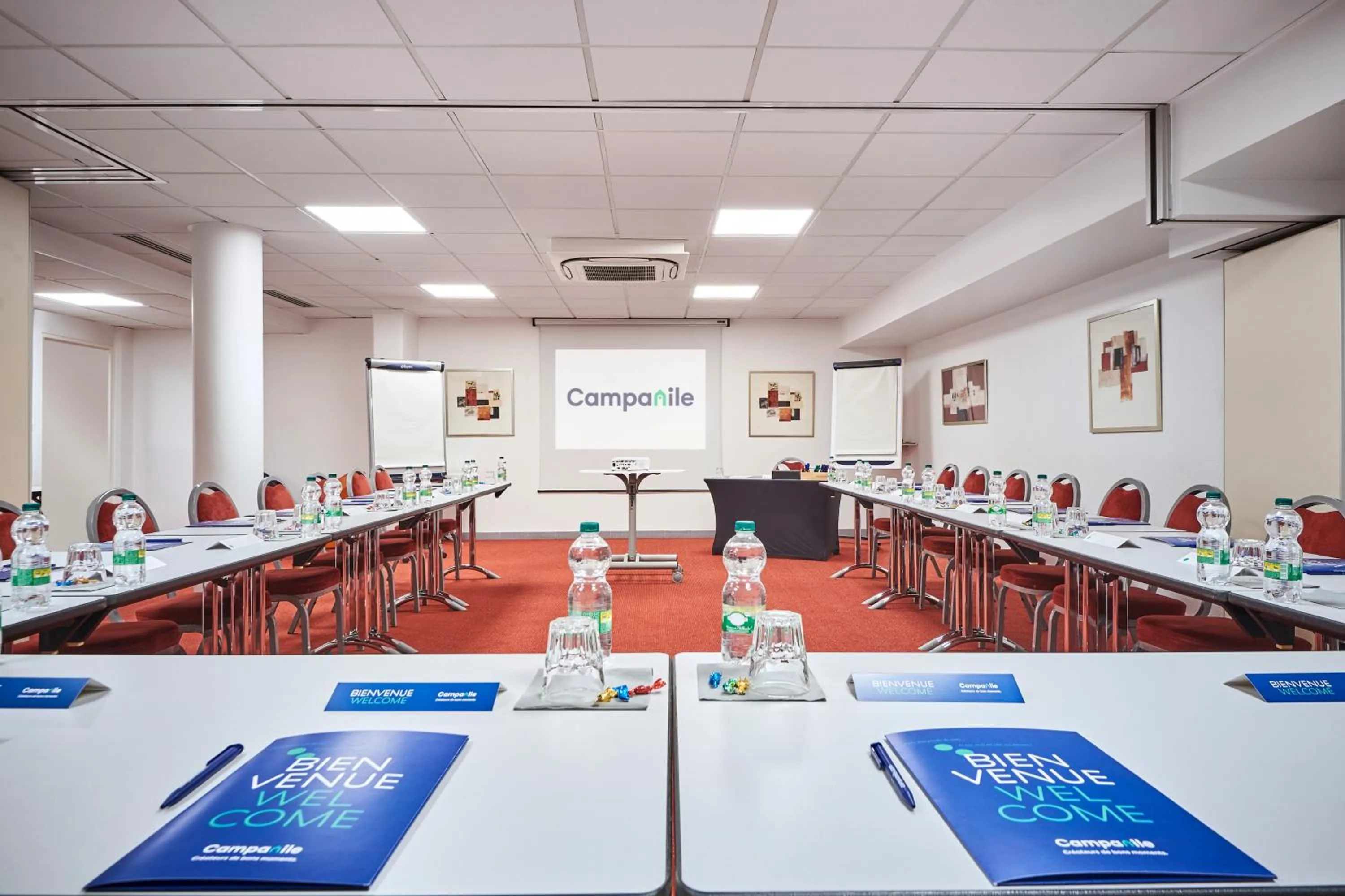 Banquet/Function facilities in CAMPANILE PARIS 12 - Bercy Village