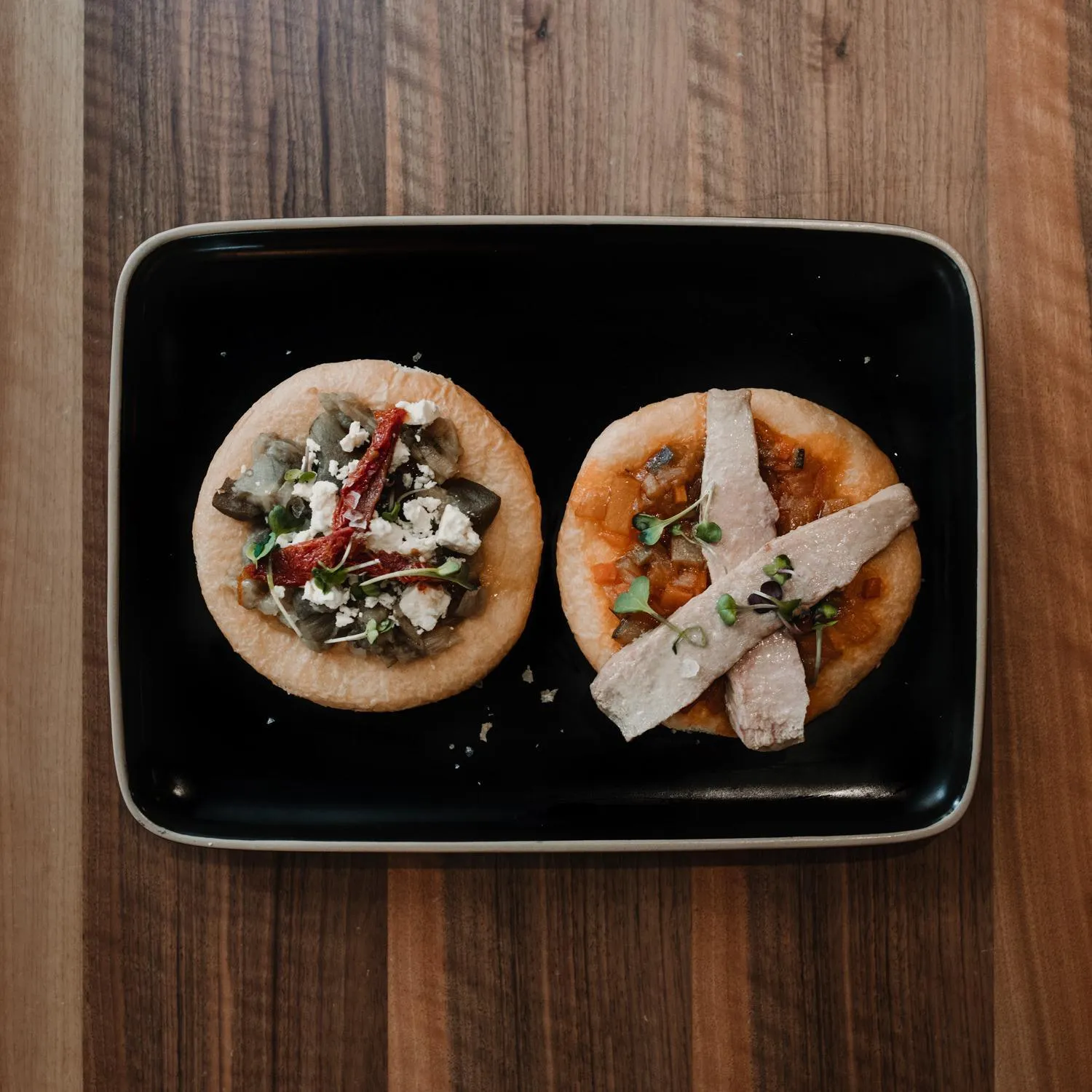 Restaurant/places to eat in Room Mate Collection Helen Berger