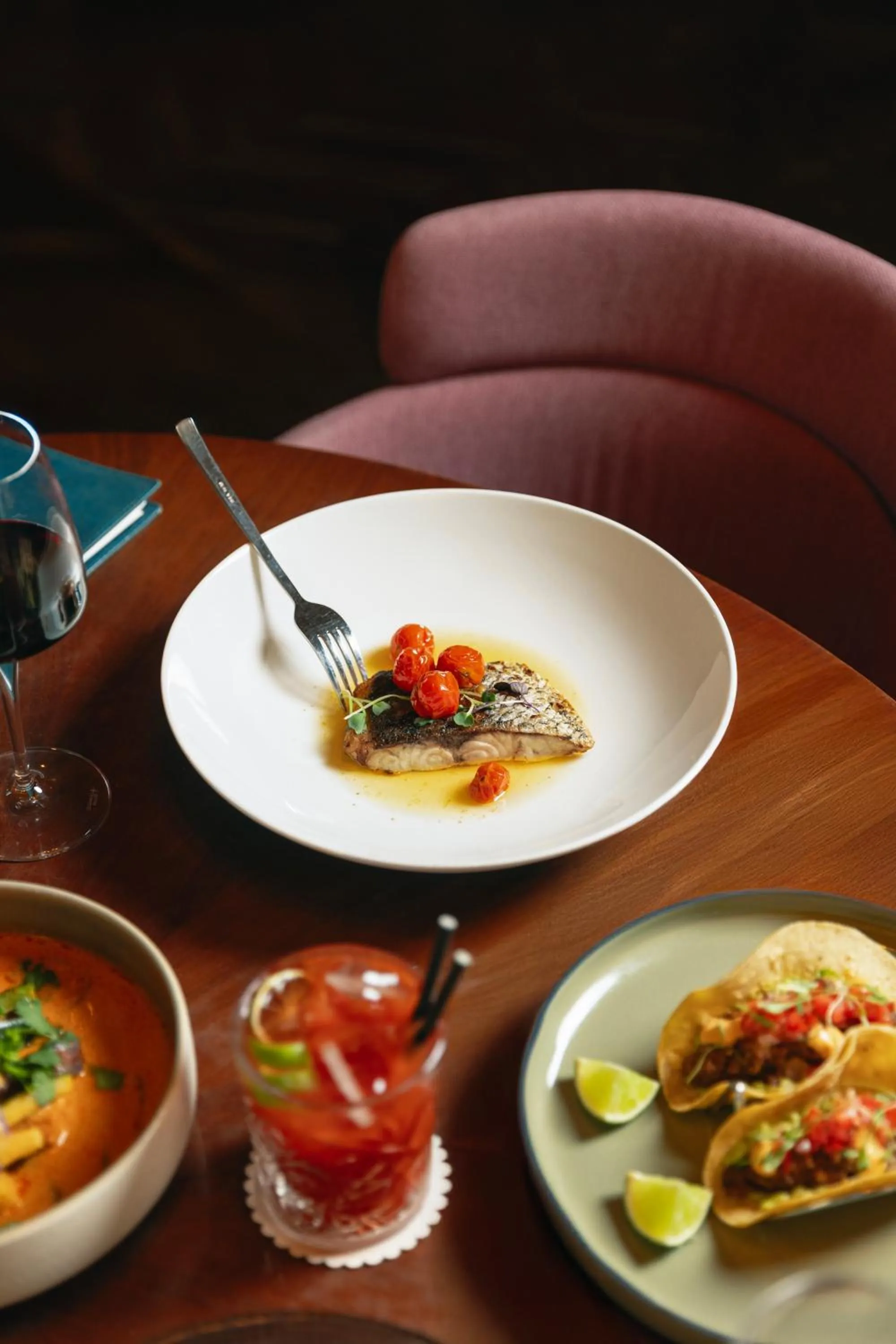 Food and drinks in Room Mate Collection Helen Berger