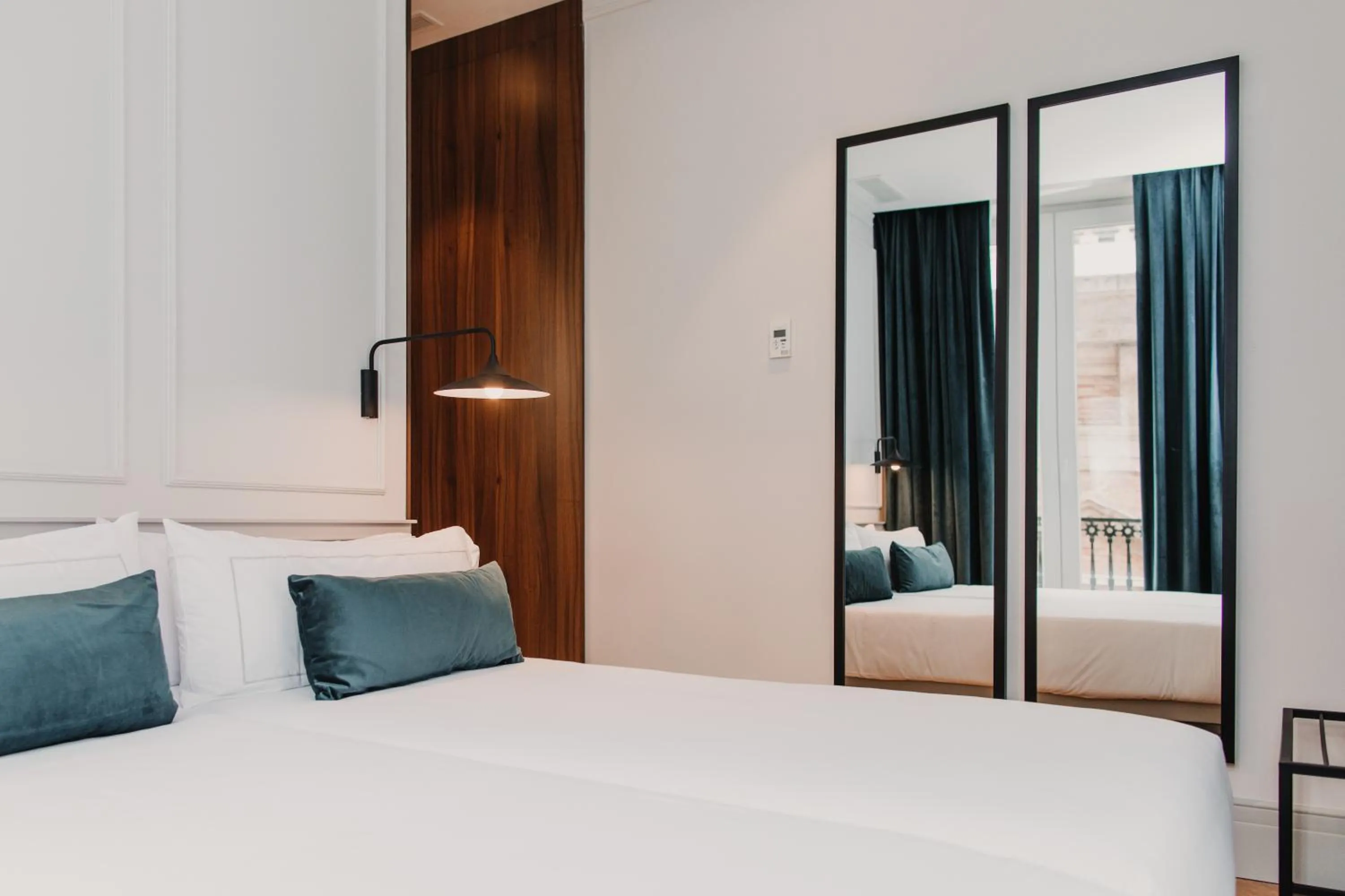 Bed in Room Mate Collection Helen Berger