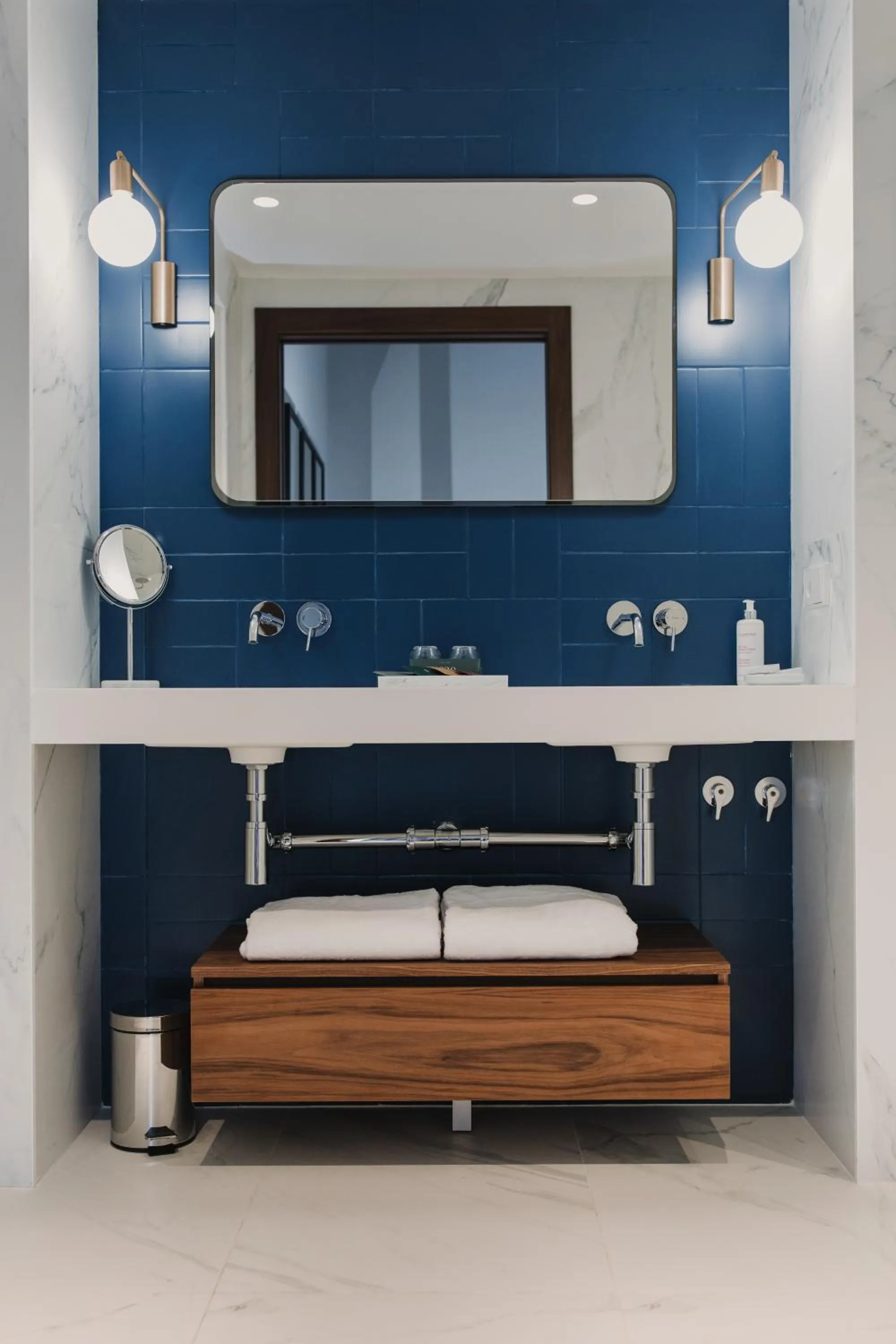 Bathroom, Bed in Room Mate Collection Helen Berger