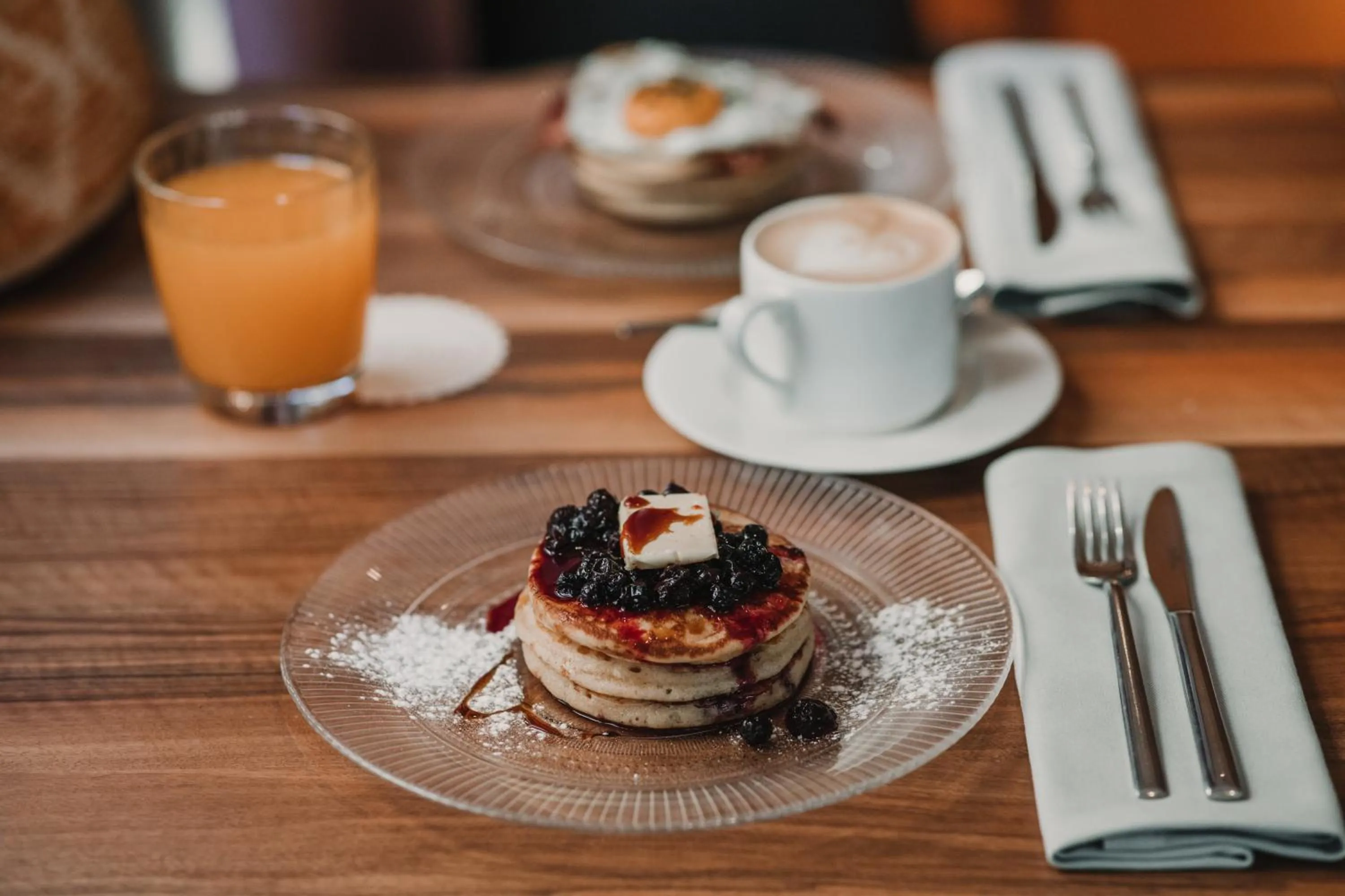 Restaurant/places to eat in Room Mate Collection Helen Berger