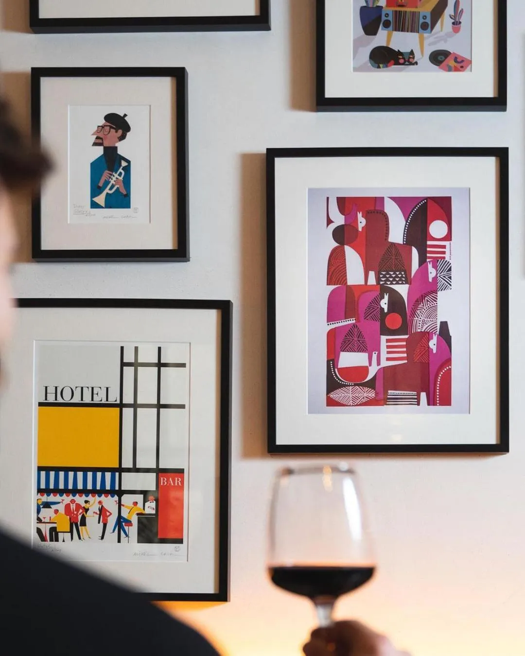 Restaurant/places to eat in Room Mate Collection Helen Berger