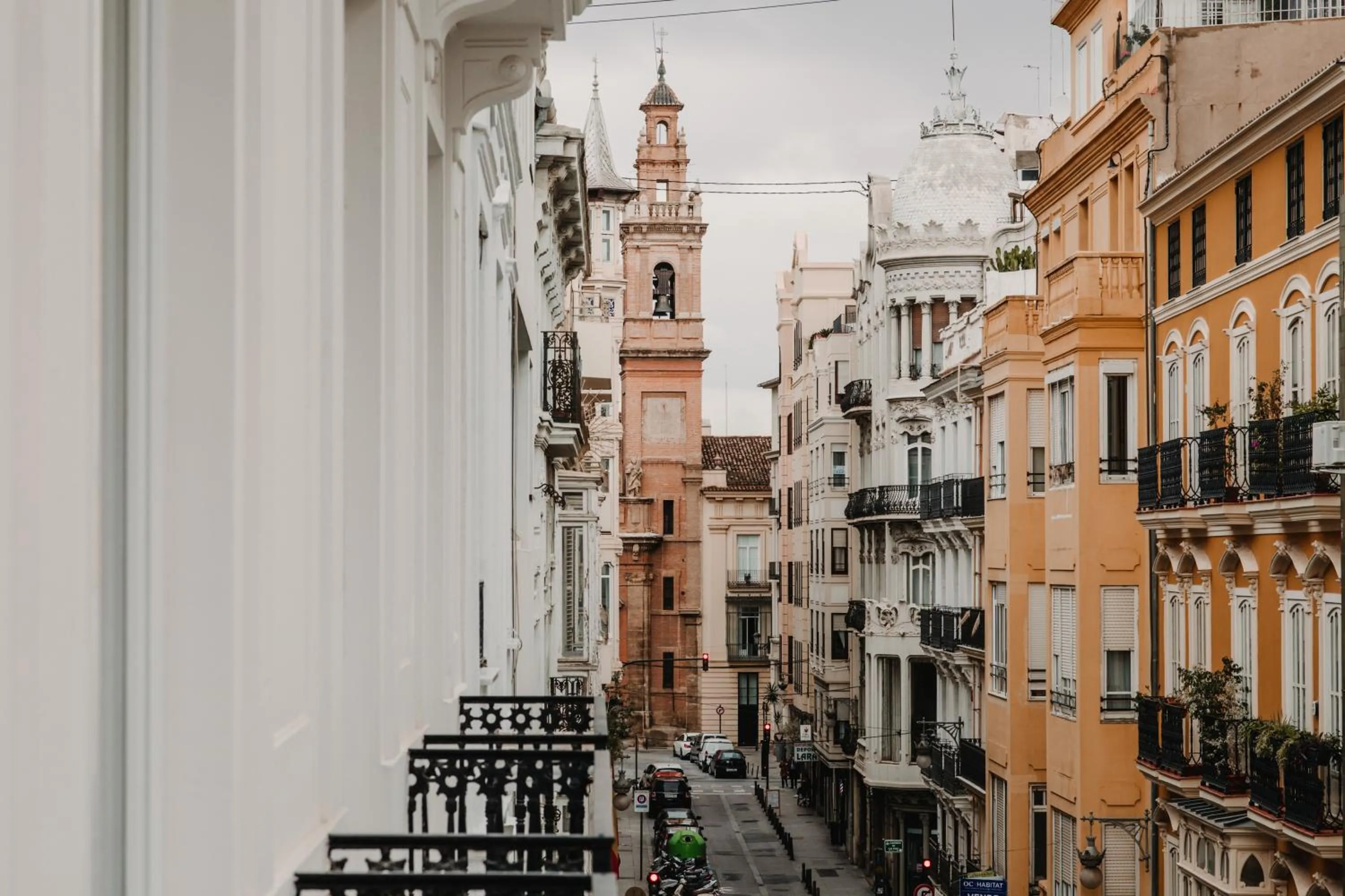 Facade/entrance in Room Mate Collection Helen Berger