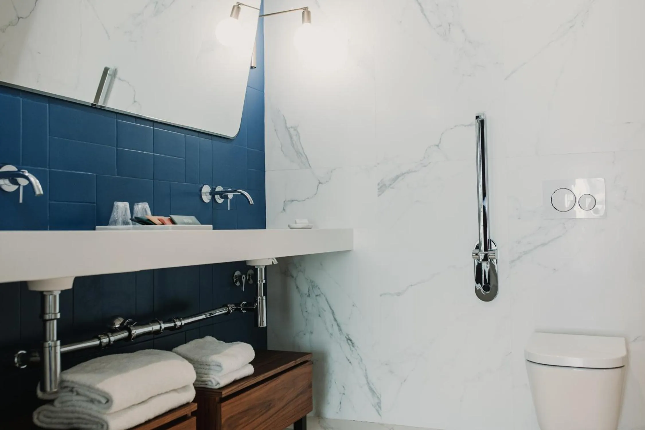 Toilet in Room Mate Collection Helen Berger