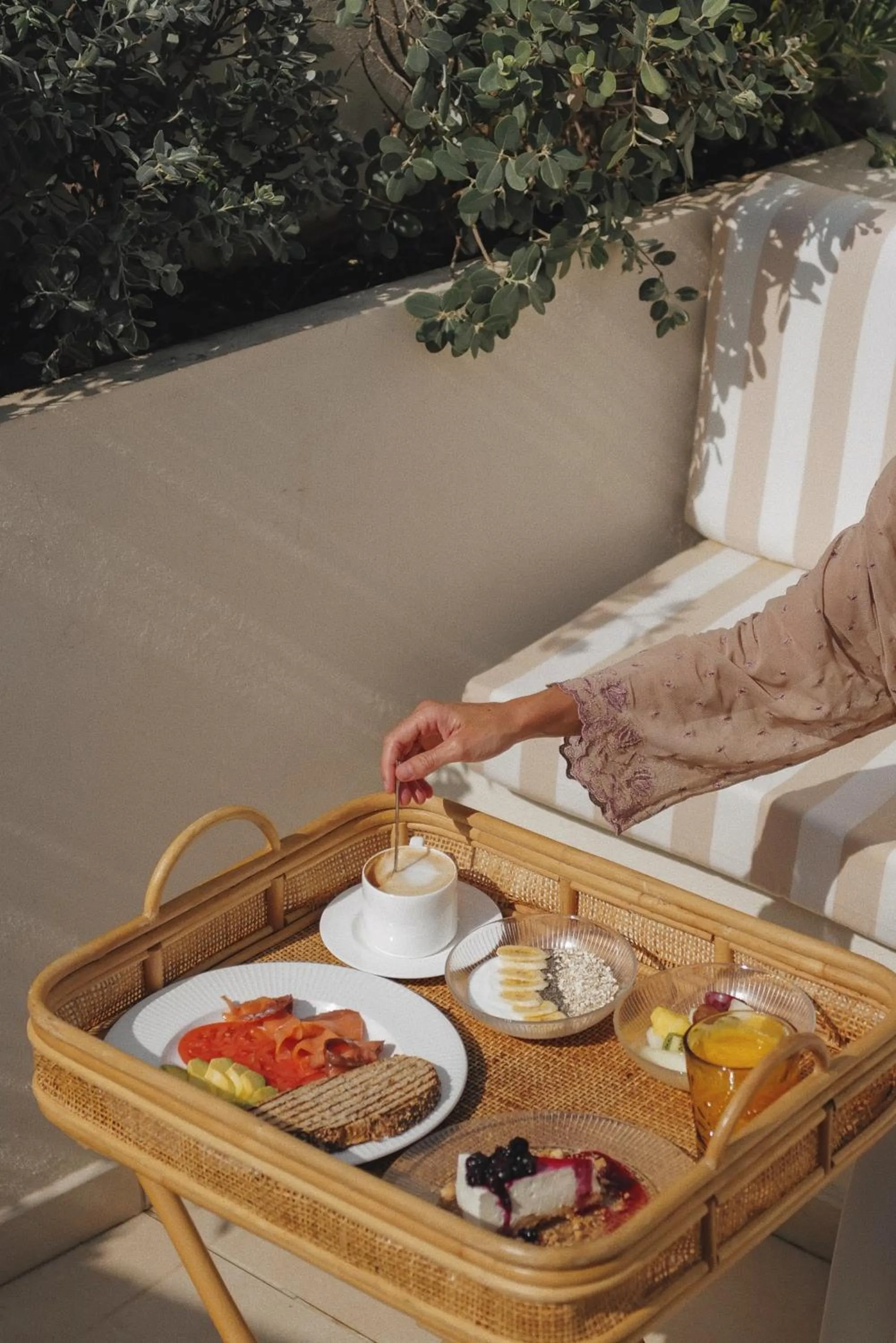 Breakfast in Room Mate Collection Helen Berger