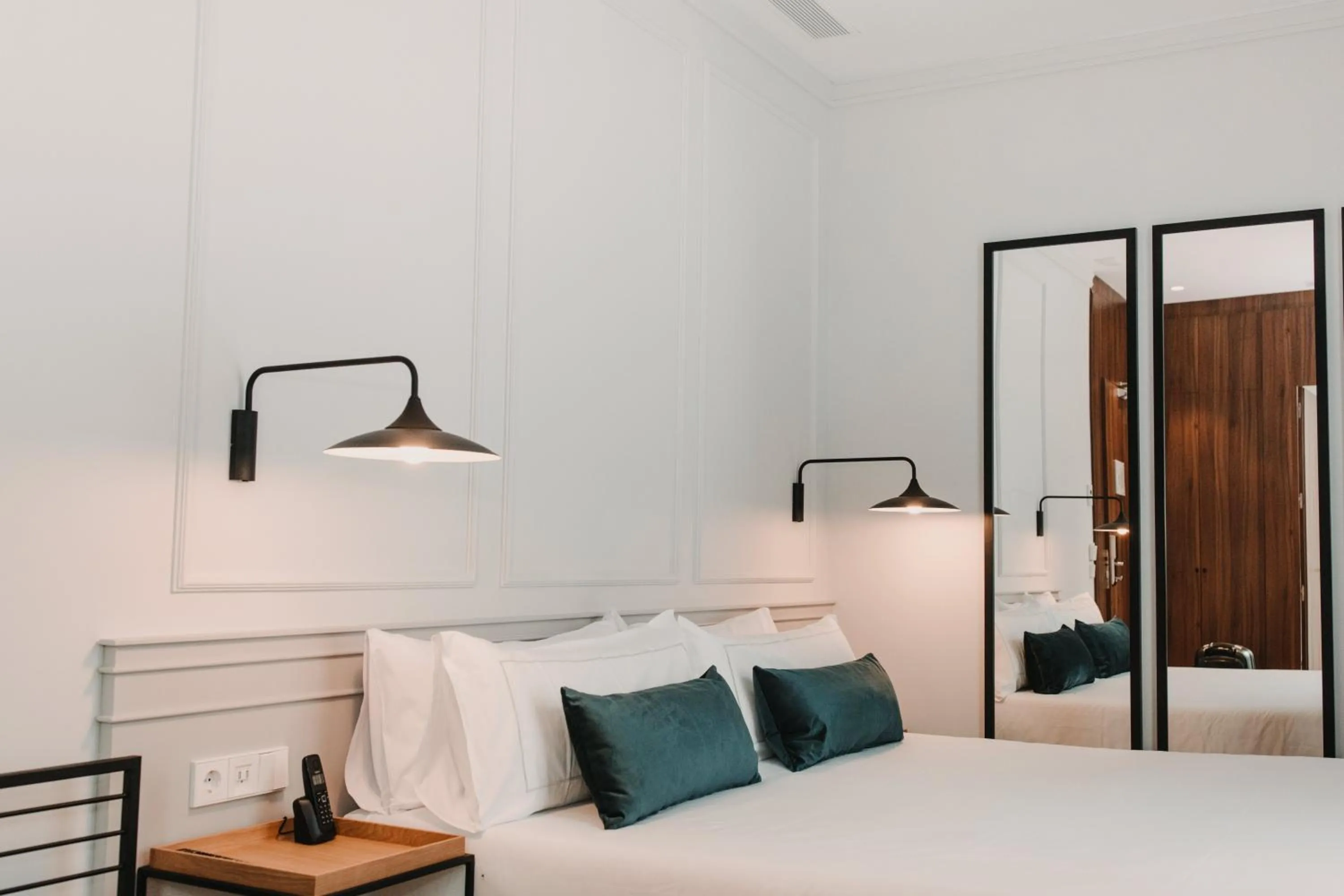 Bed in Room Mate Collection Helen Berger