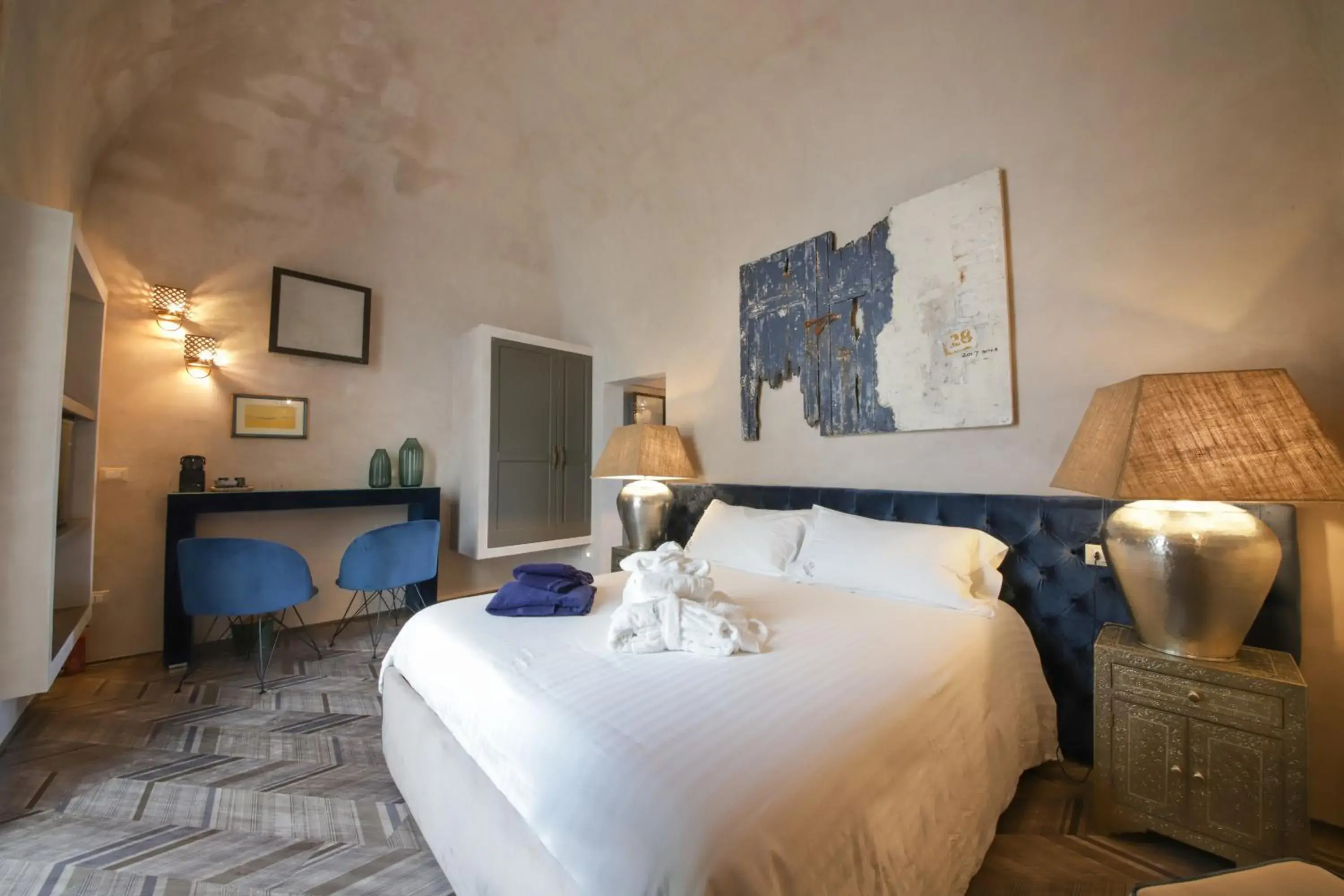 King Suite with Sea View in AL CONSOLE LUXURY SUITE King Suite with Sea View in AL CONSOLE LUXURY SUITE