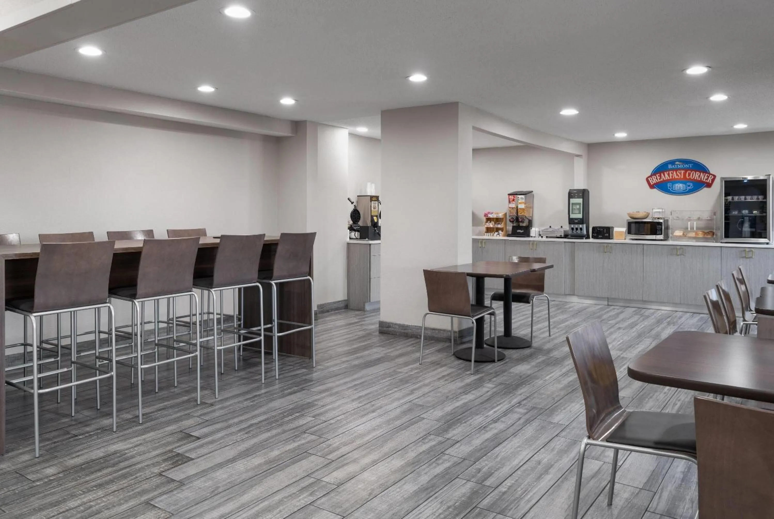 Breakfast in Baymont by Wyndham Davenport