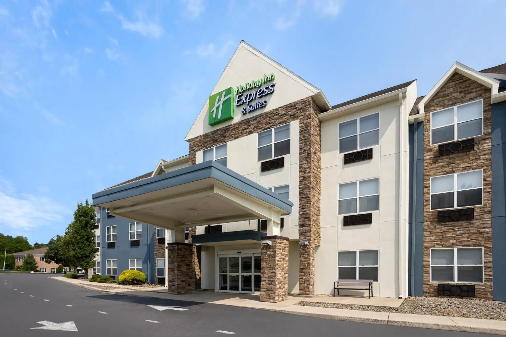 Property building in Holiday Inn Express & Suites Wyomissing by IHG