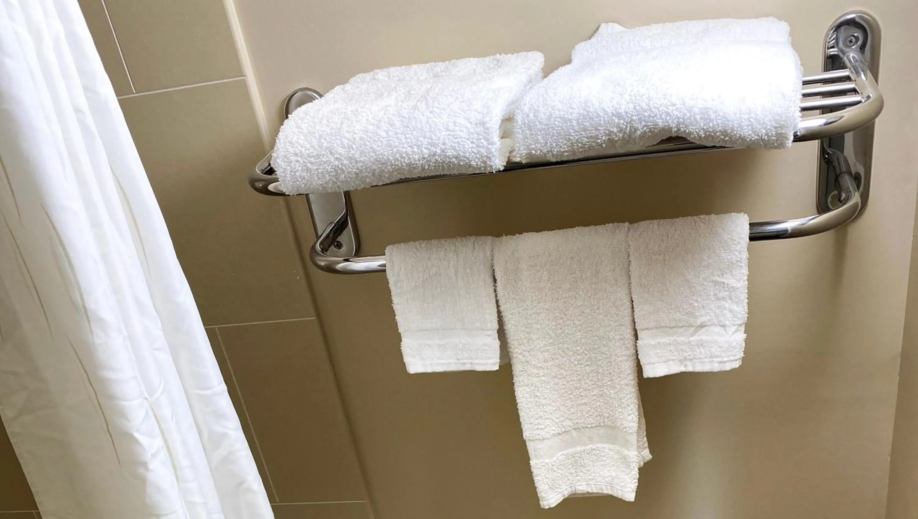 Bathroom in Express Inn Newport News