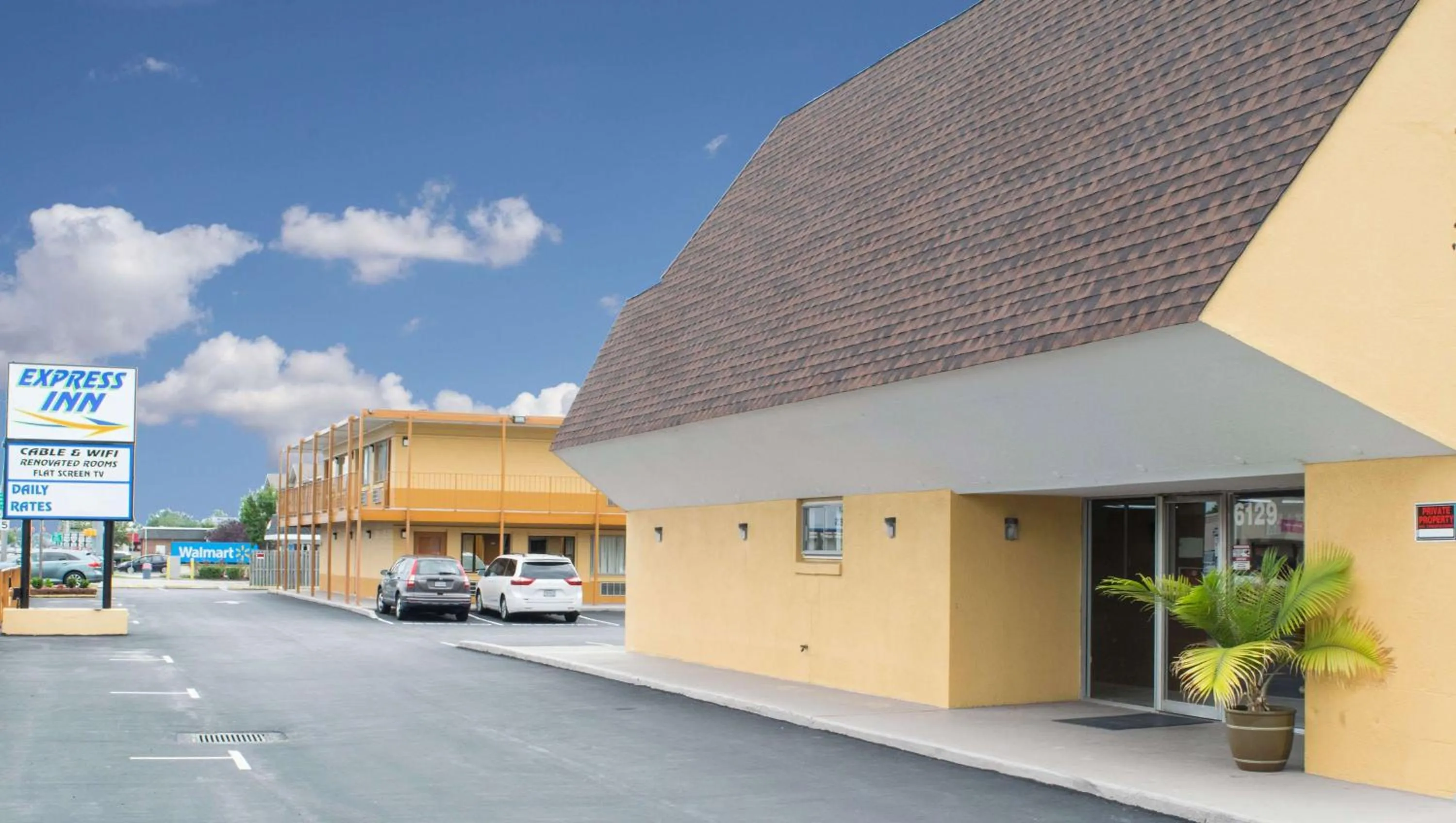 Property building in Express Inn Newport News