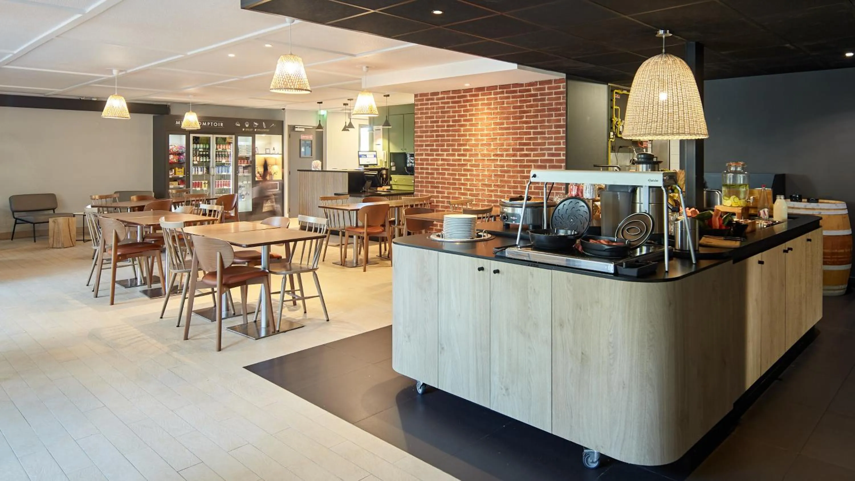 Restaurant/places to eat in Campanile NATURE - Cergy Pontoise