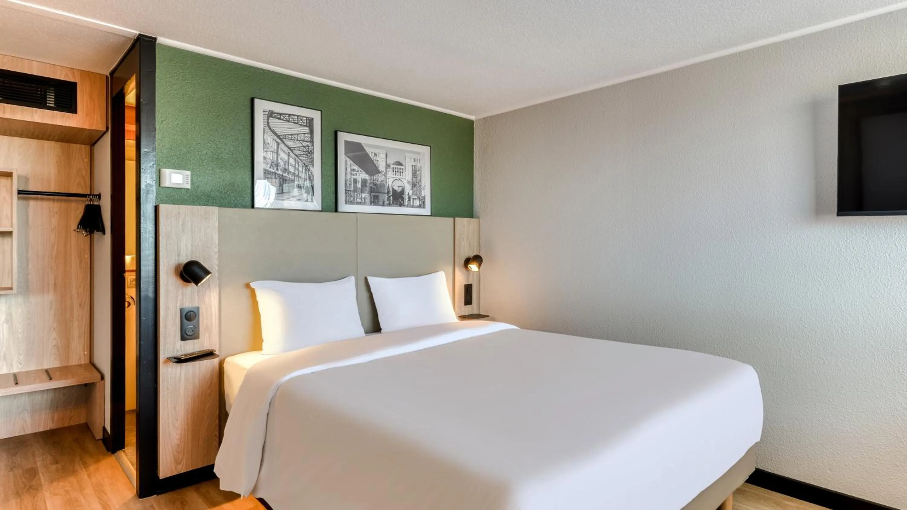 Bed in Campanile NATURE - Cergy Pontoise