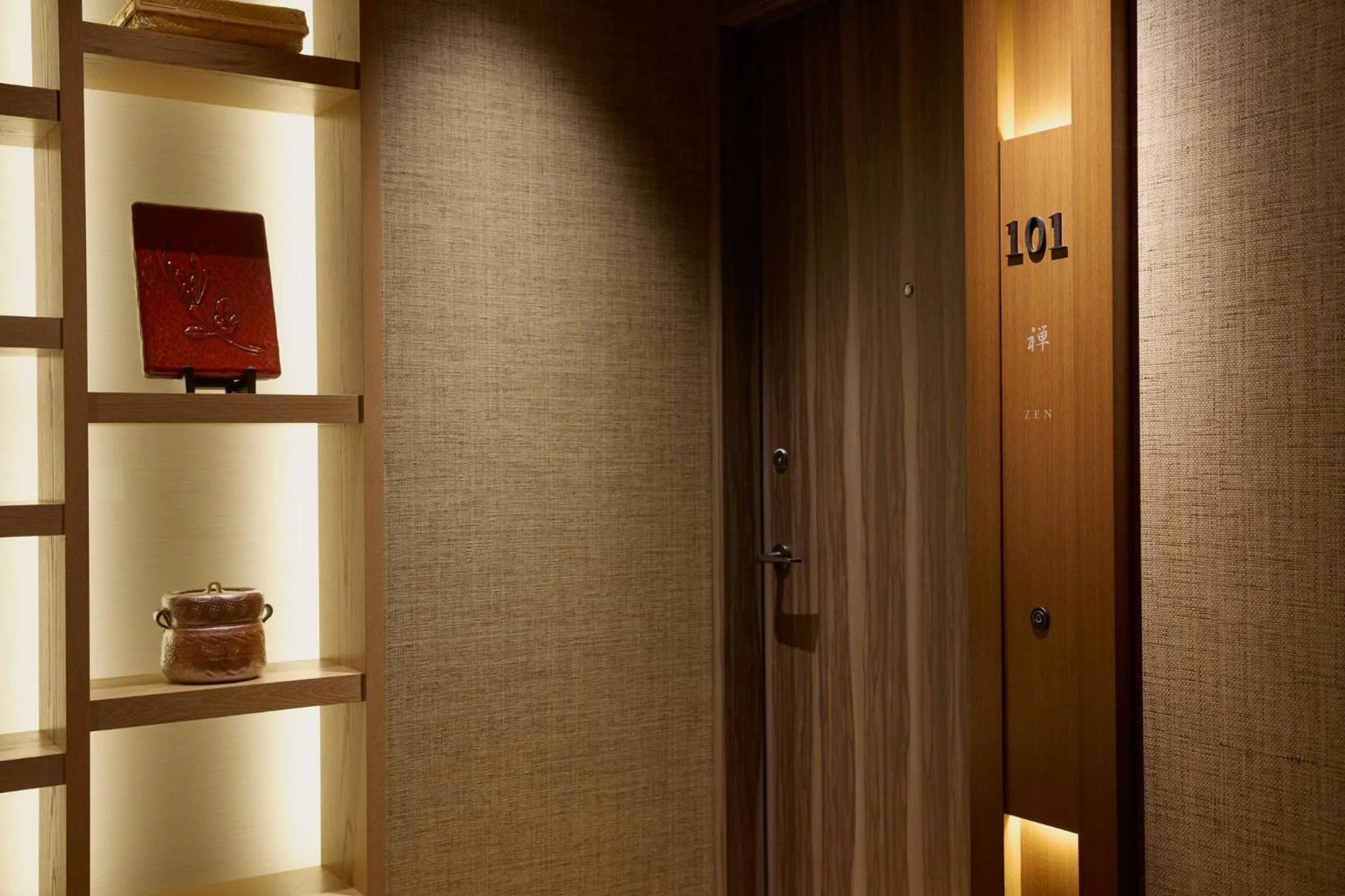 Bedroom in Hotel Indigo Hakone Gora by IHG