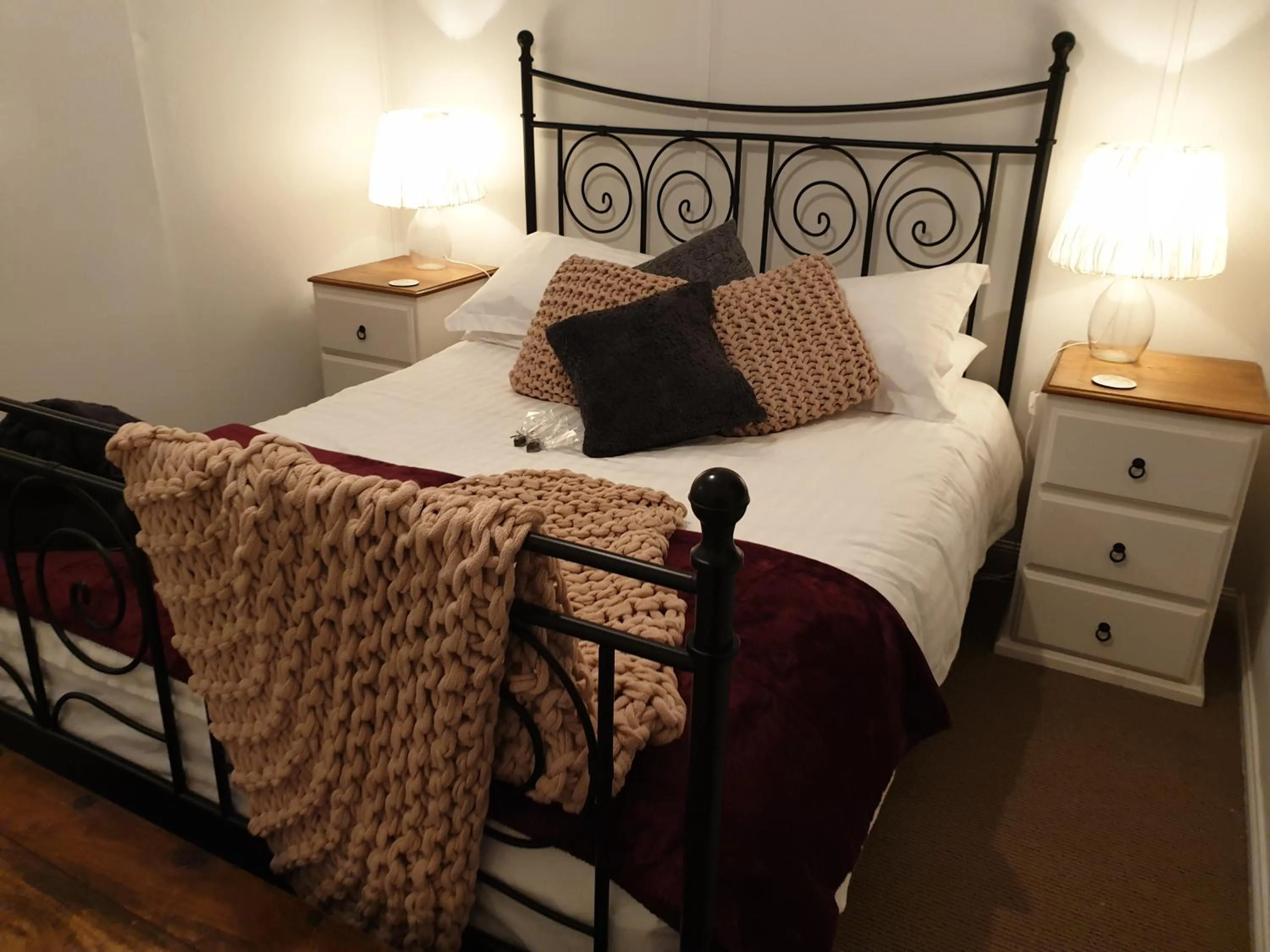 Bed in R & R On The Ravine